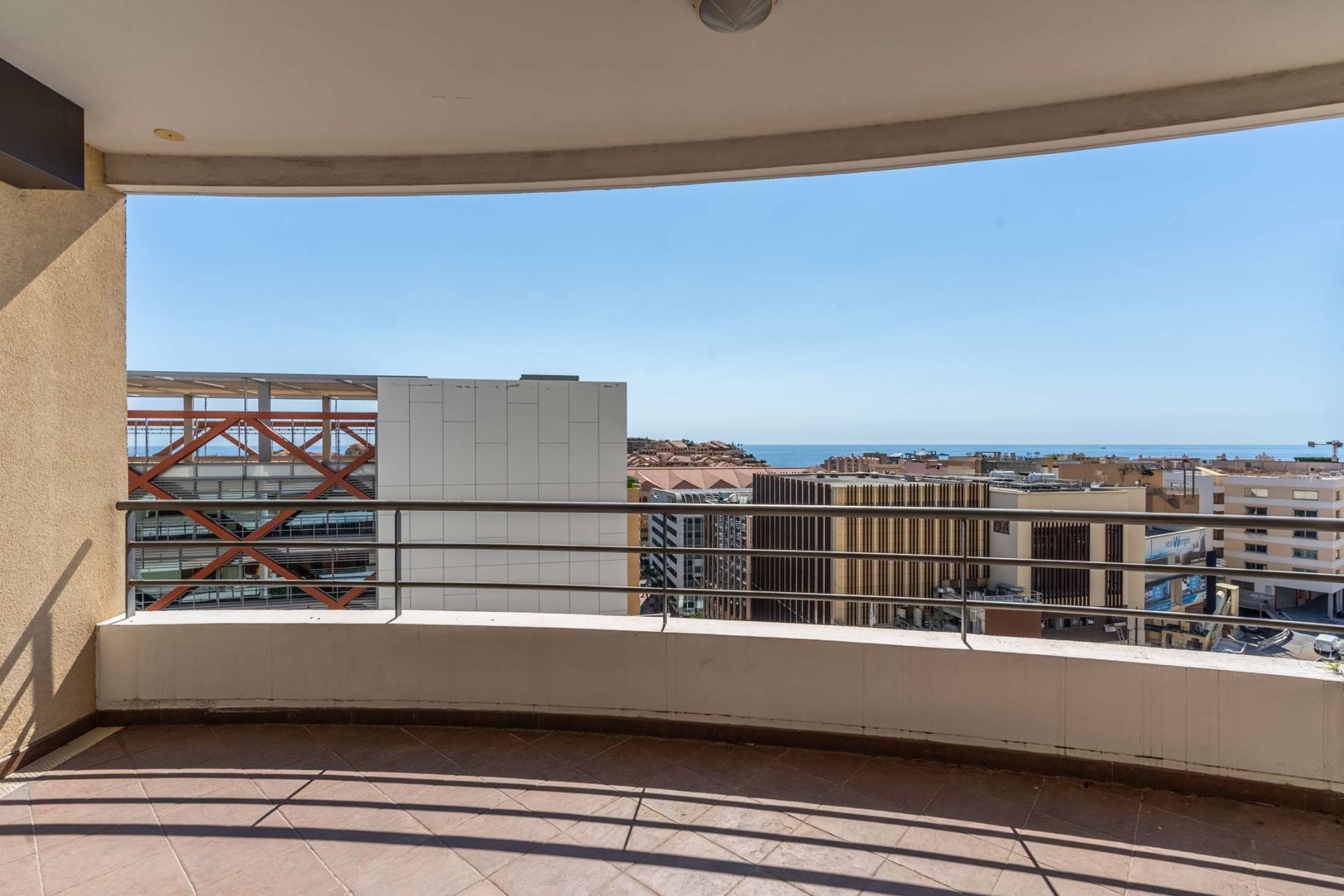 apartment 2 Rooms for sale on MONACO (98000)