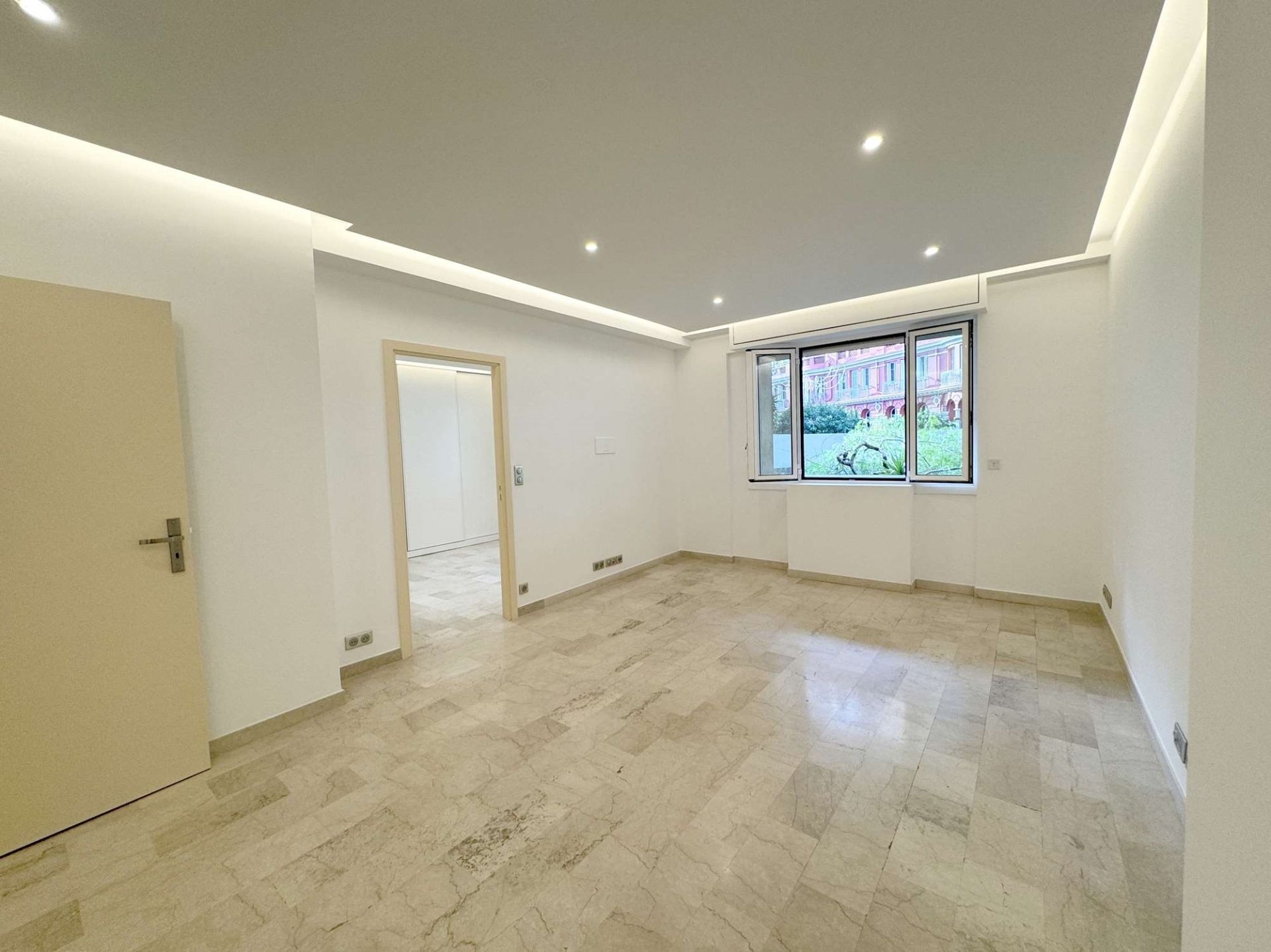 appartement 2 Pièces en vente sur MONACO (98000)