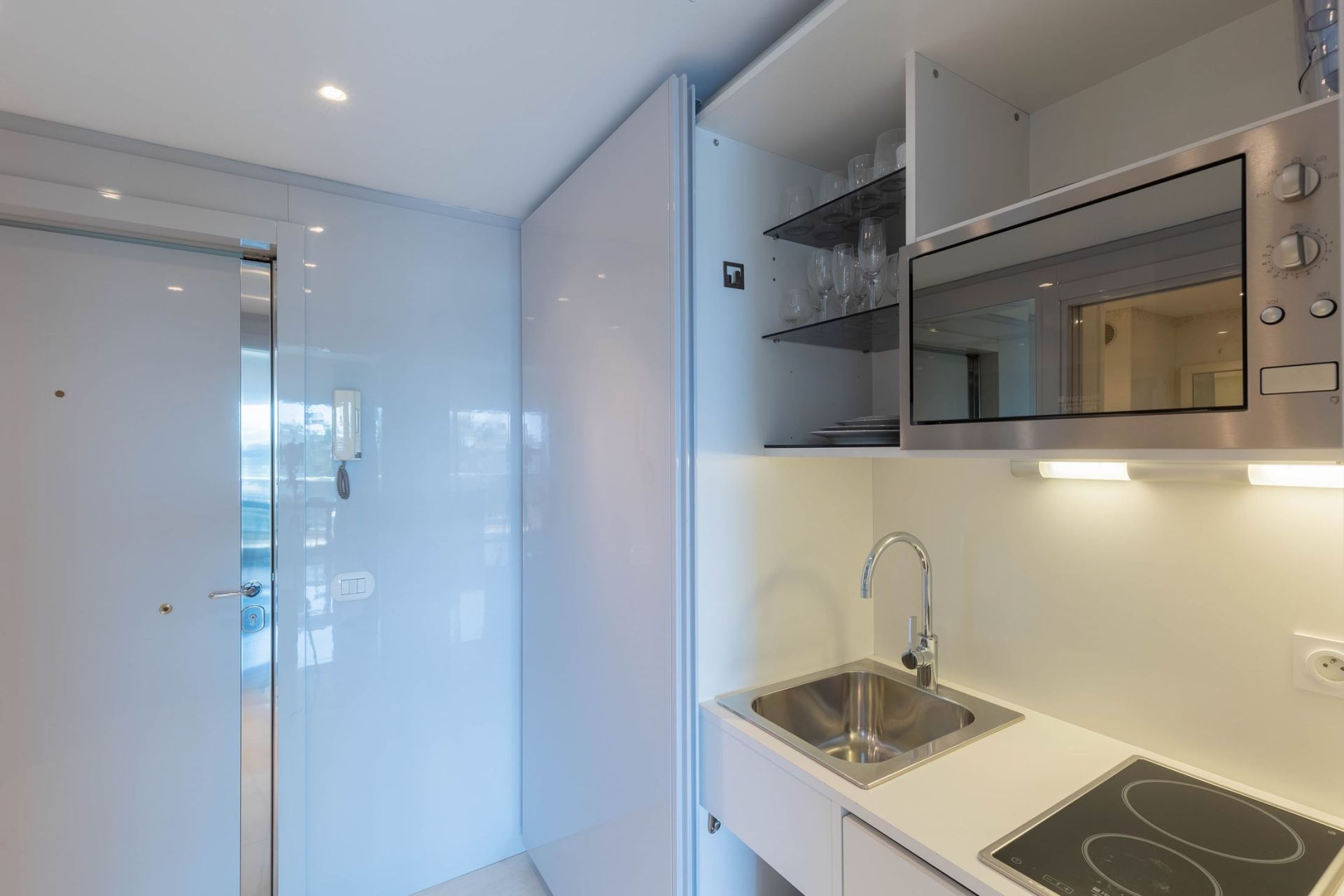 apartment 1 room for sale on MONACO (98000)