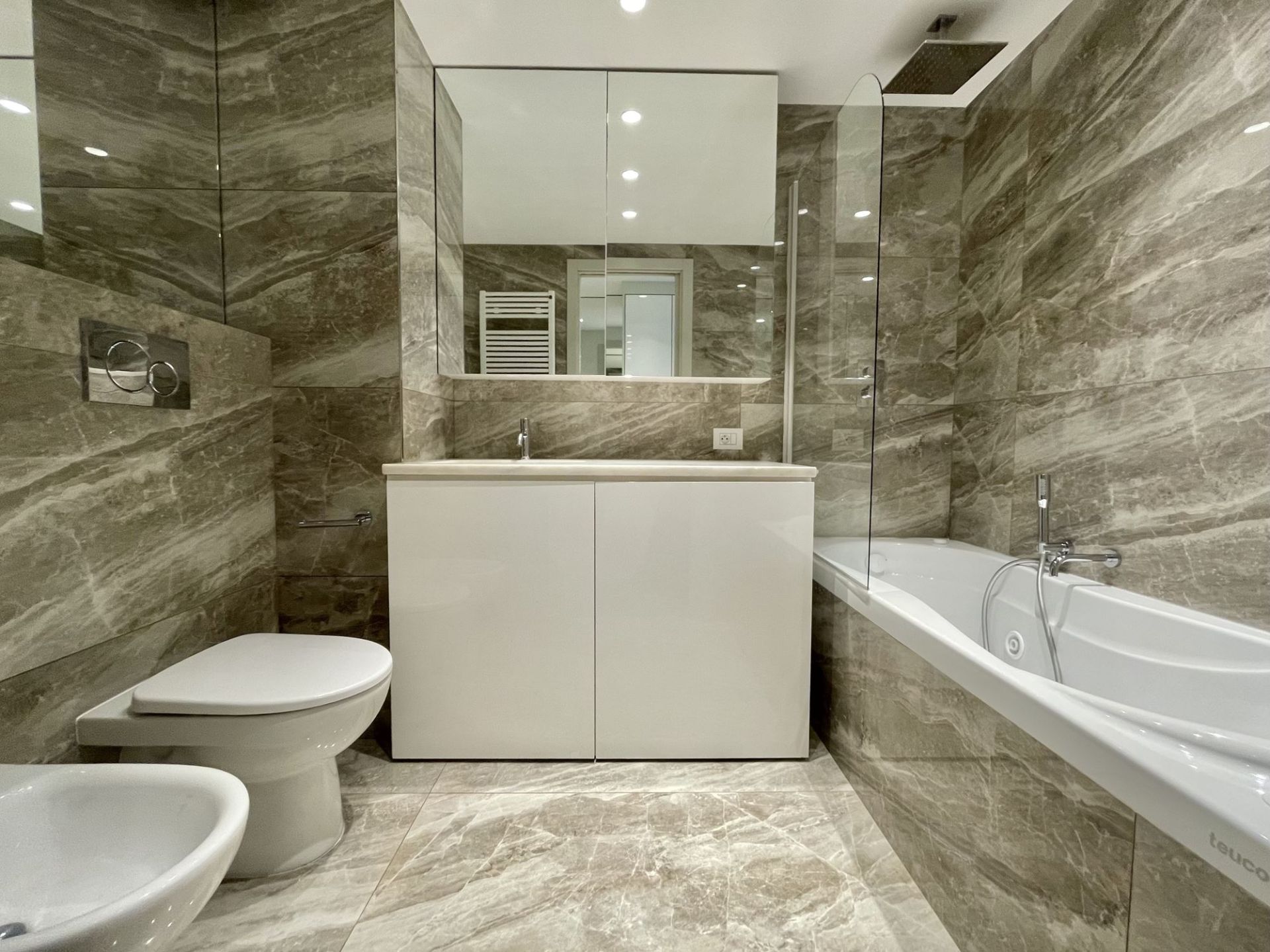 apartment 1 room for sale on MONACO (98000)