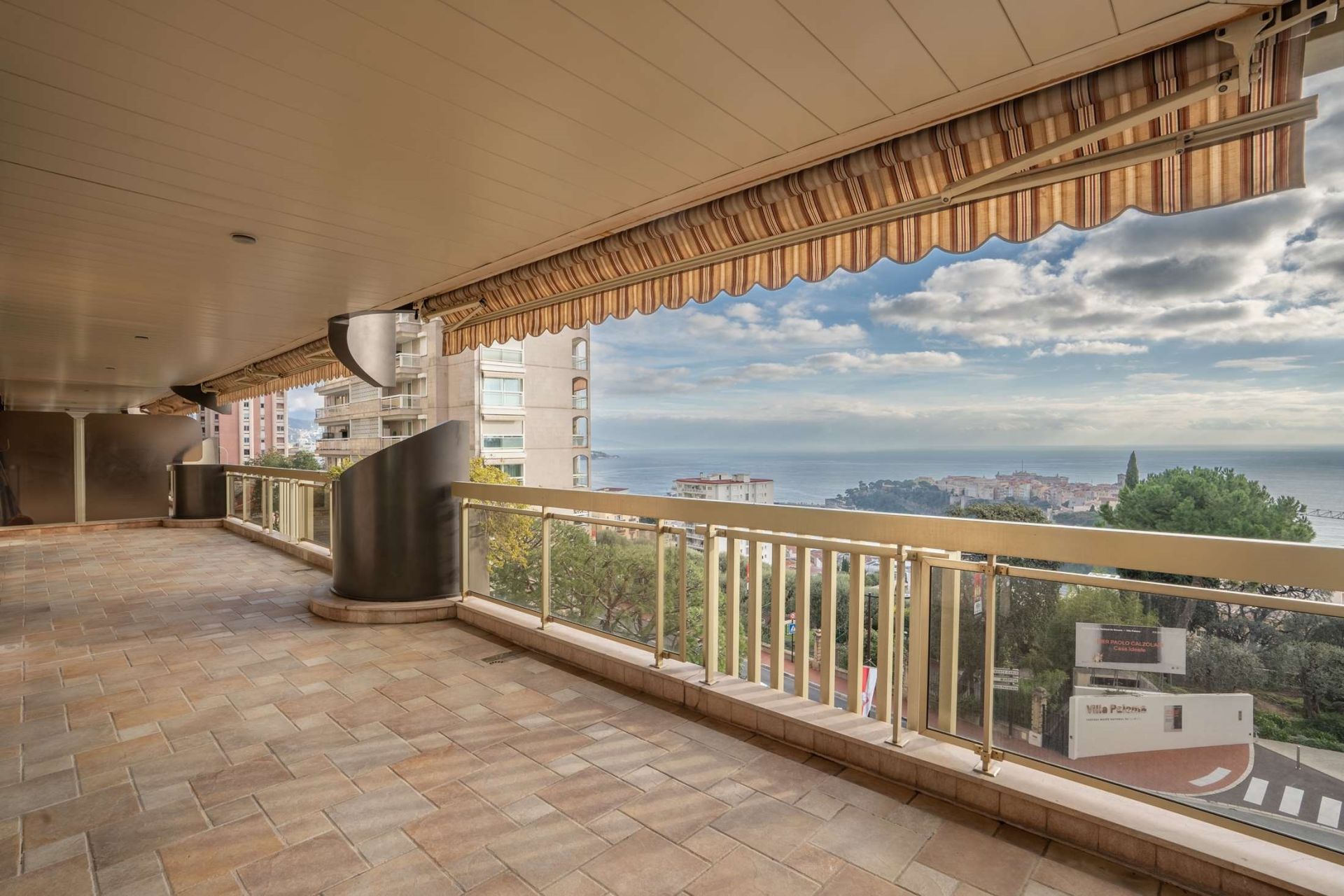 appartamento 4 Camere in vendita su MONACO (98000)