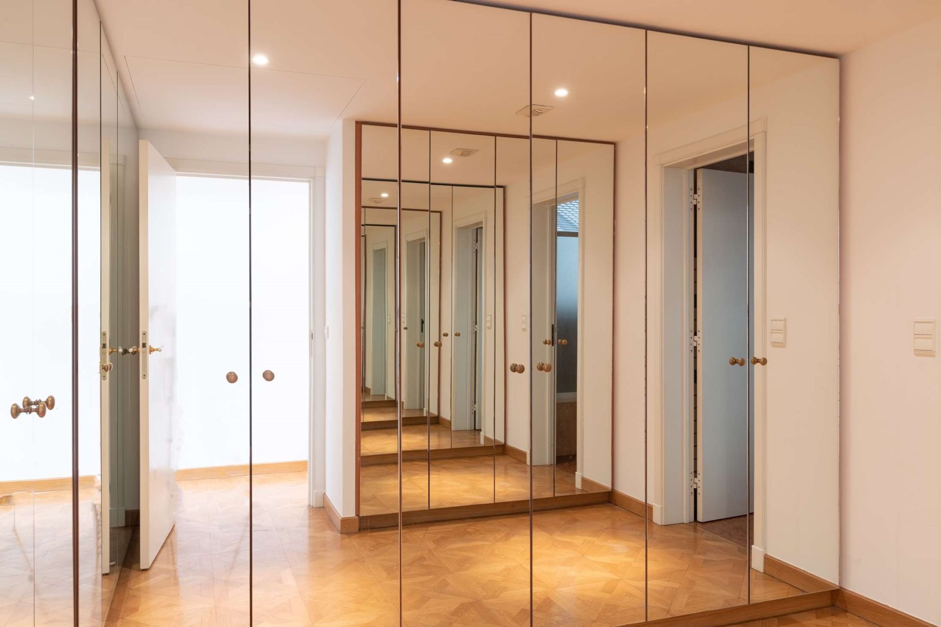 appartamento 4 Camere in vendita su MONACO (98000)