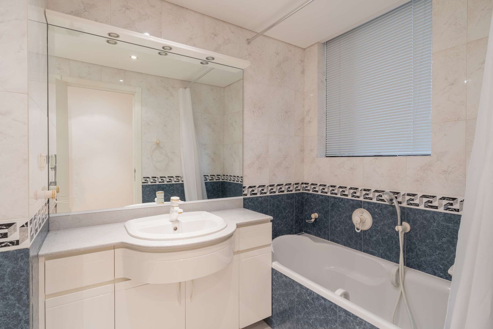 appartamento 4 Camere in vendita su MONACO (98000)