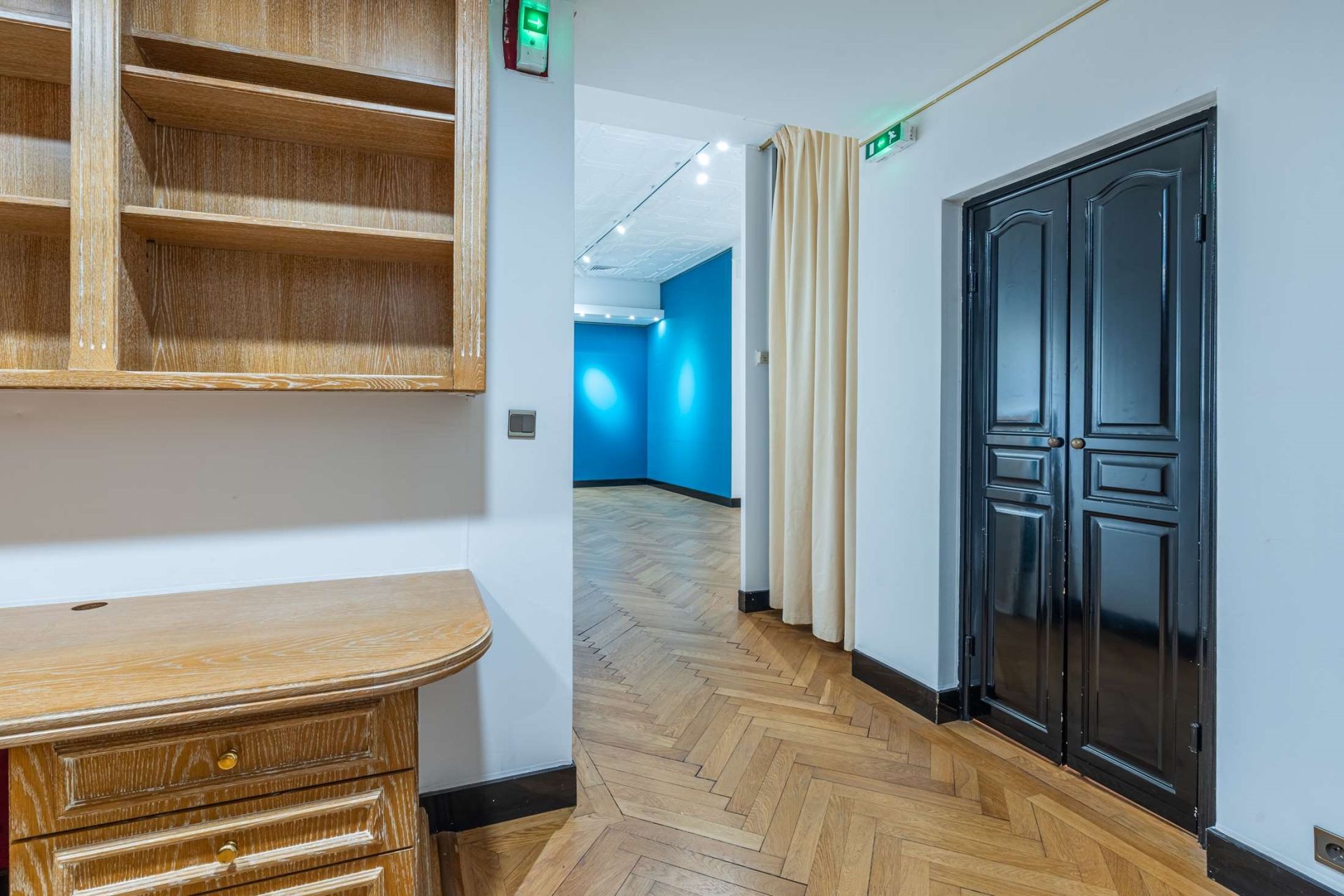 commercial local for sale on MONACO (98000)
