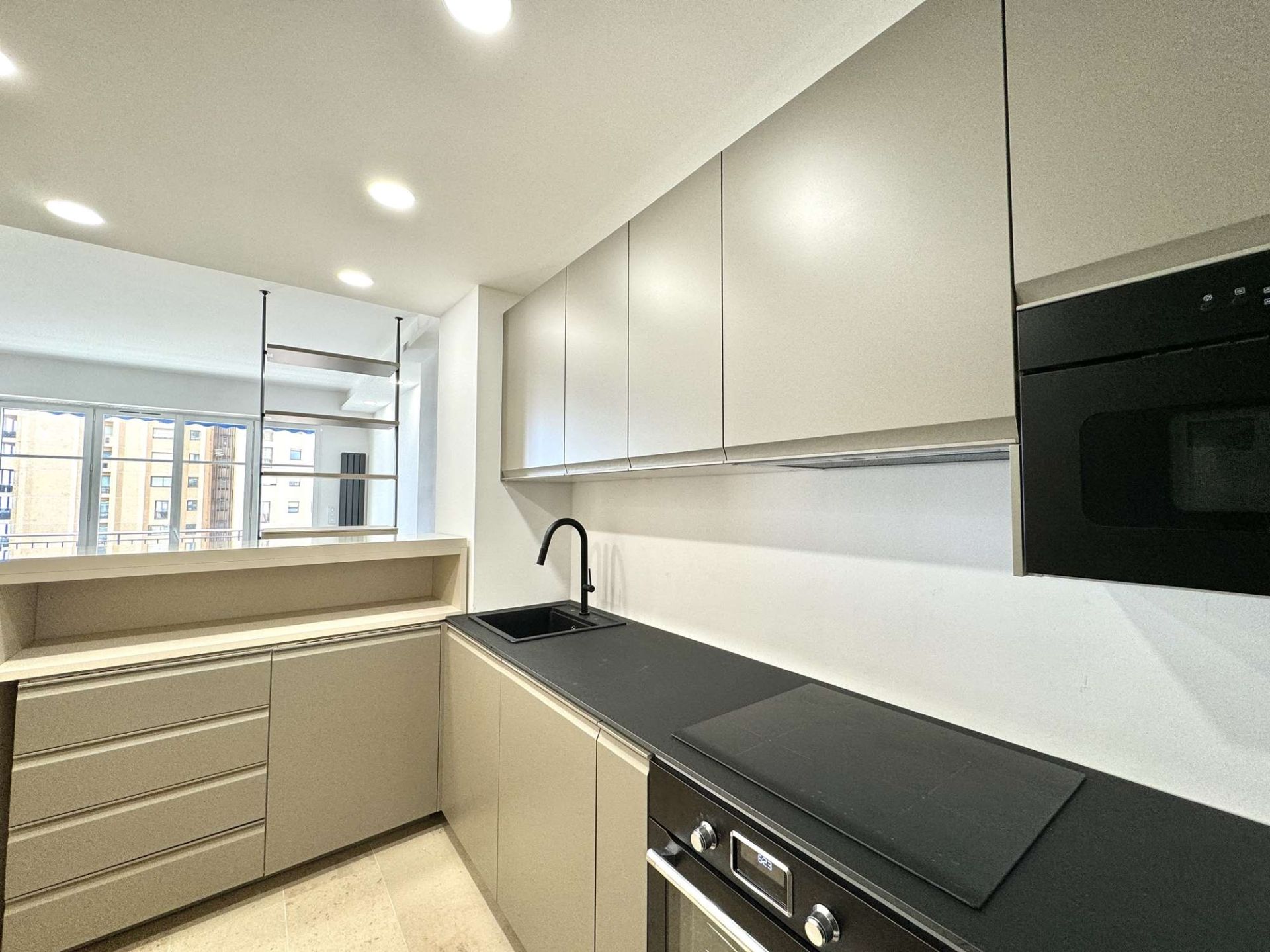 appartamento 4 Camere in vendita su MONACO (98000)