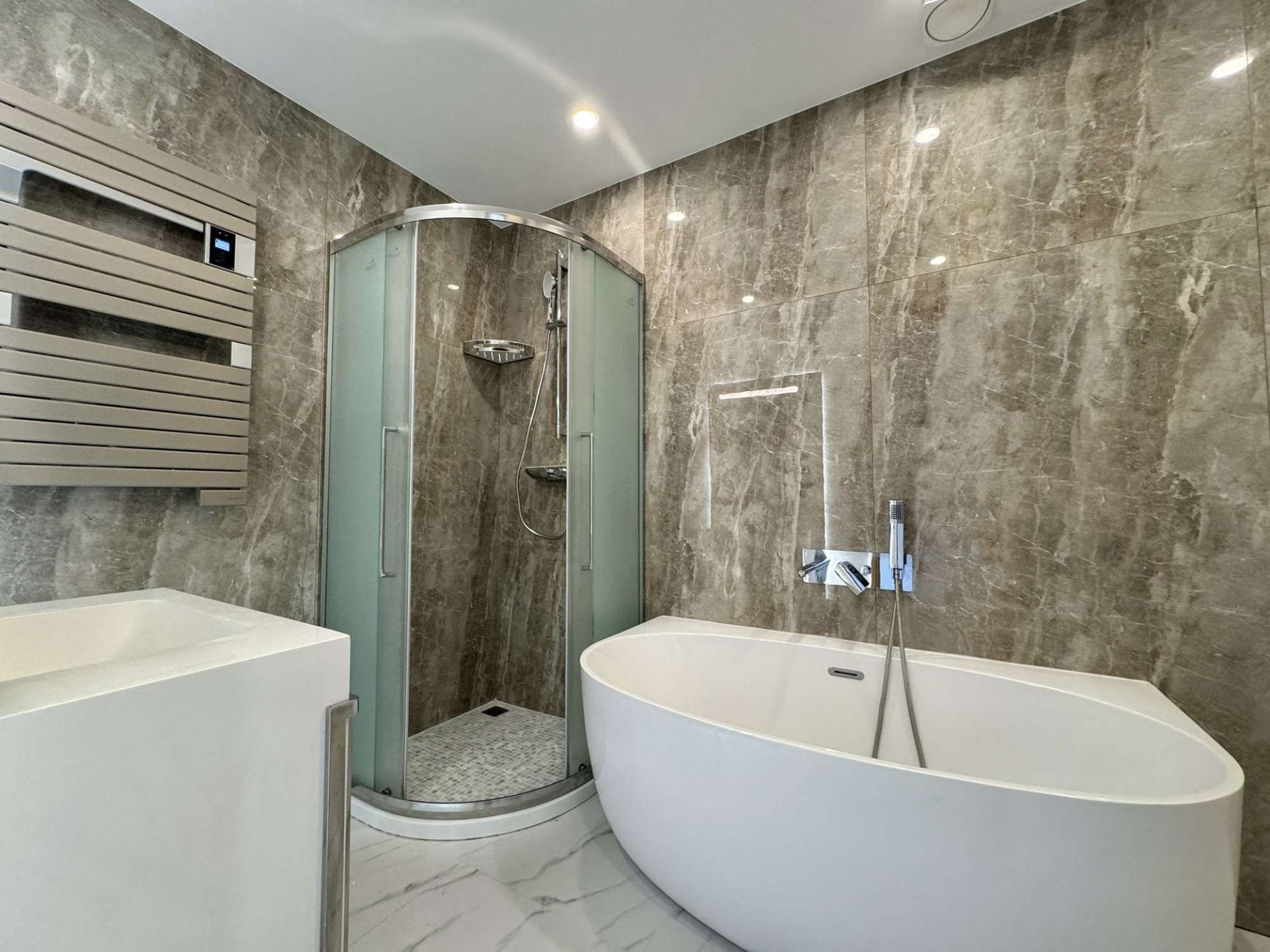 appartamento 4 Camere in vendita su MONACO (98000)