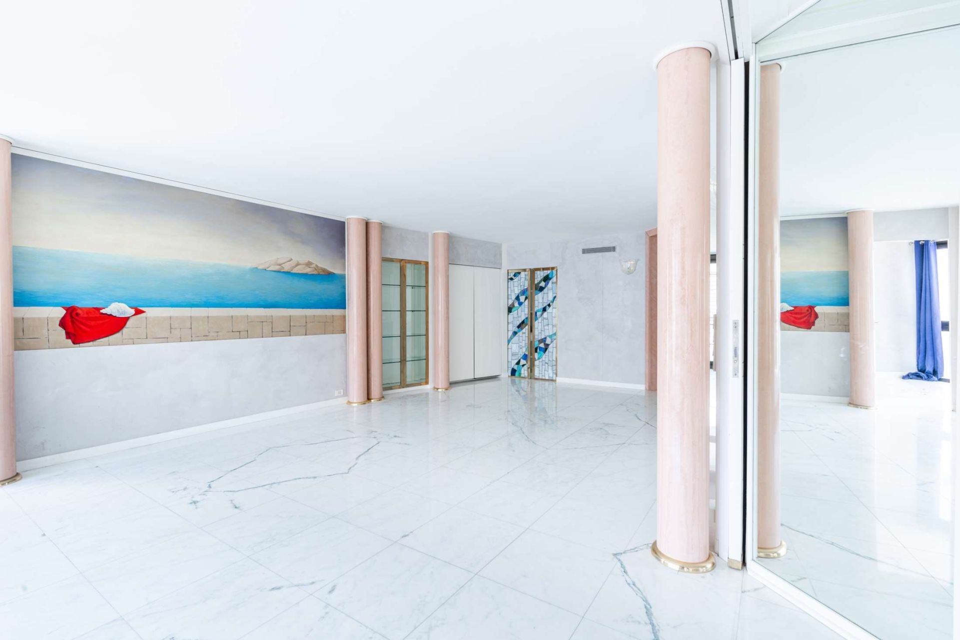 apartment 3 Rooms for sale on MONACO (98000)