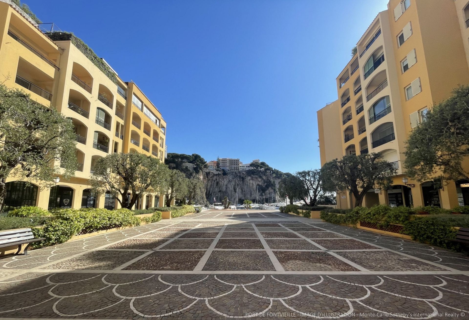 business premises for sale on MONACO (98000)
