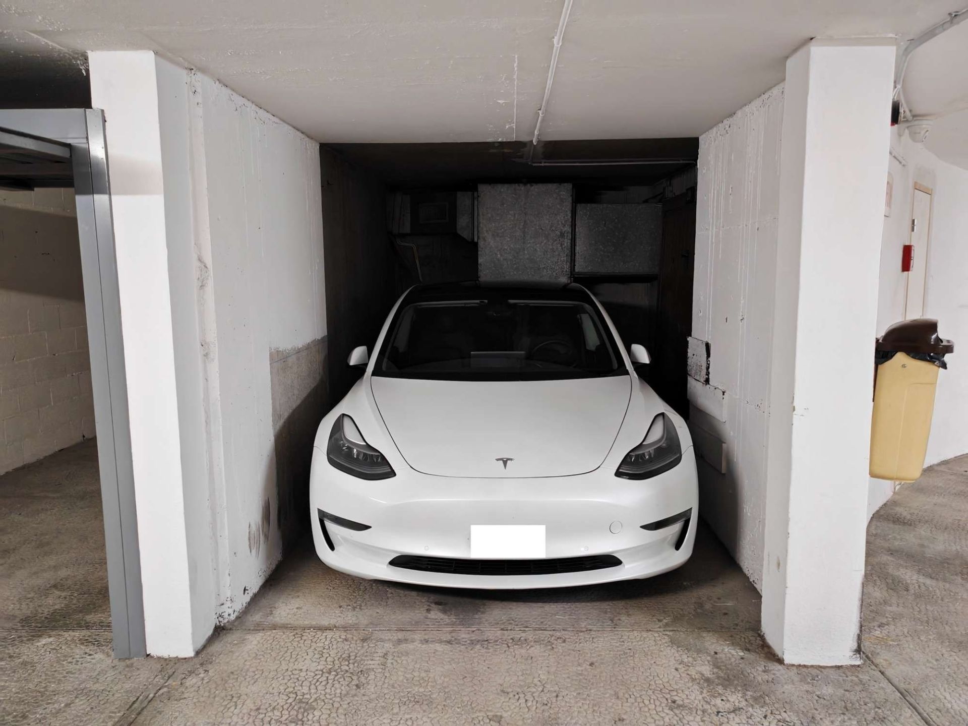 apartment 4 Rooms for sale on MONACO (98000)