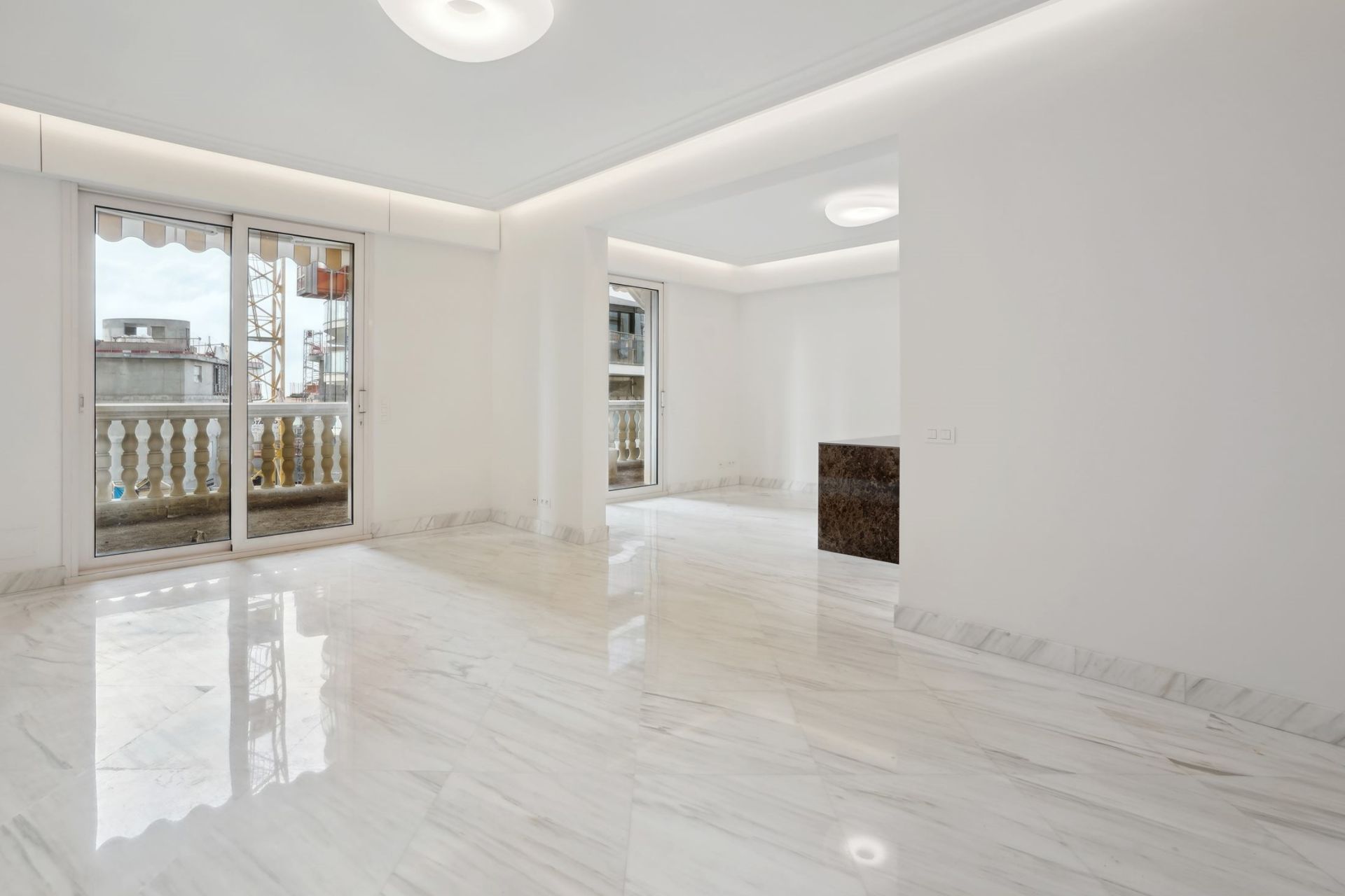 apartment 4 Rooms for rent on MONACO (98000)