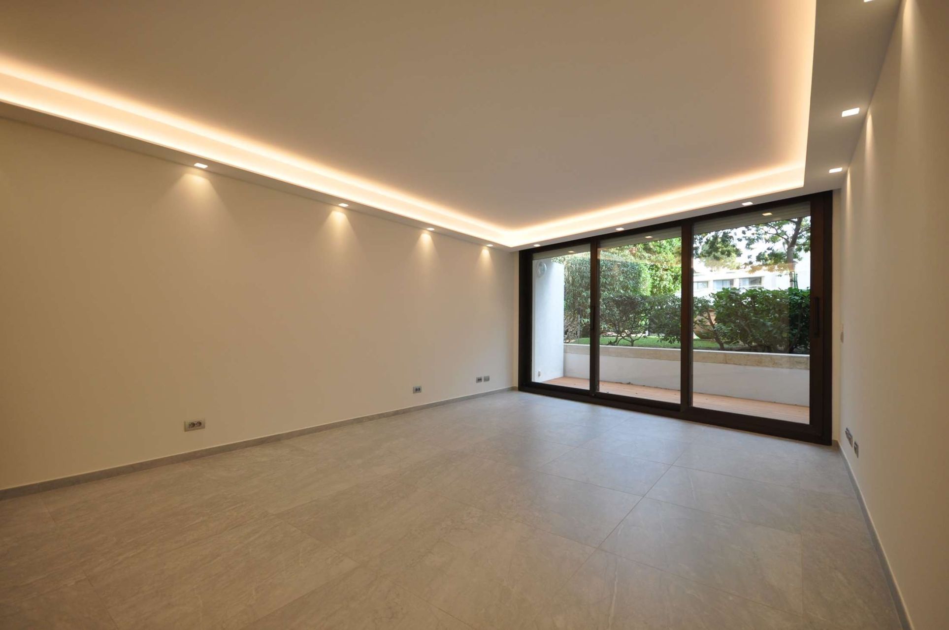 apartment 1 room for sale on MONACO (98000)