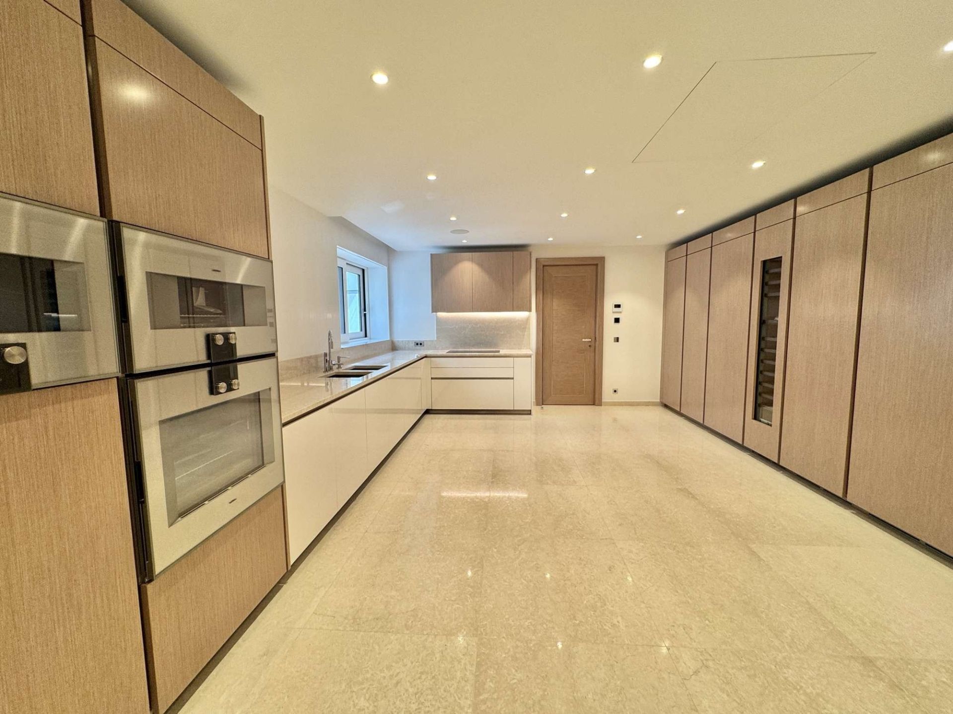 appartamento 6 Camere in vendita su MONACO (98000)
