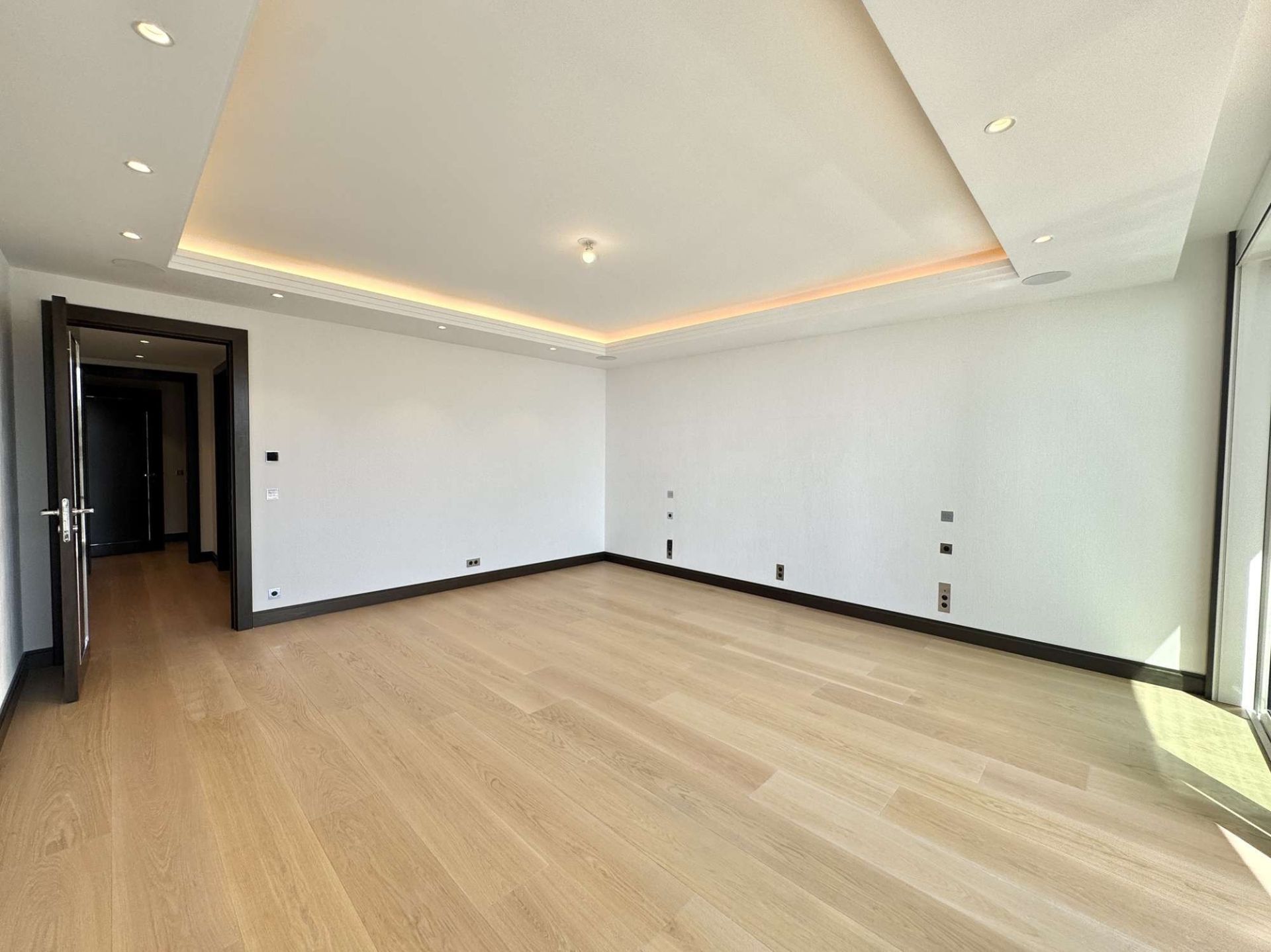 appartamento 6 Camere in vendita su MONACO (98000)