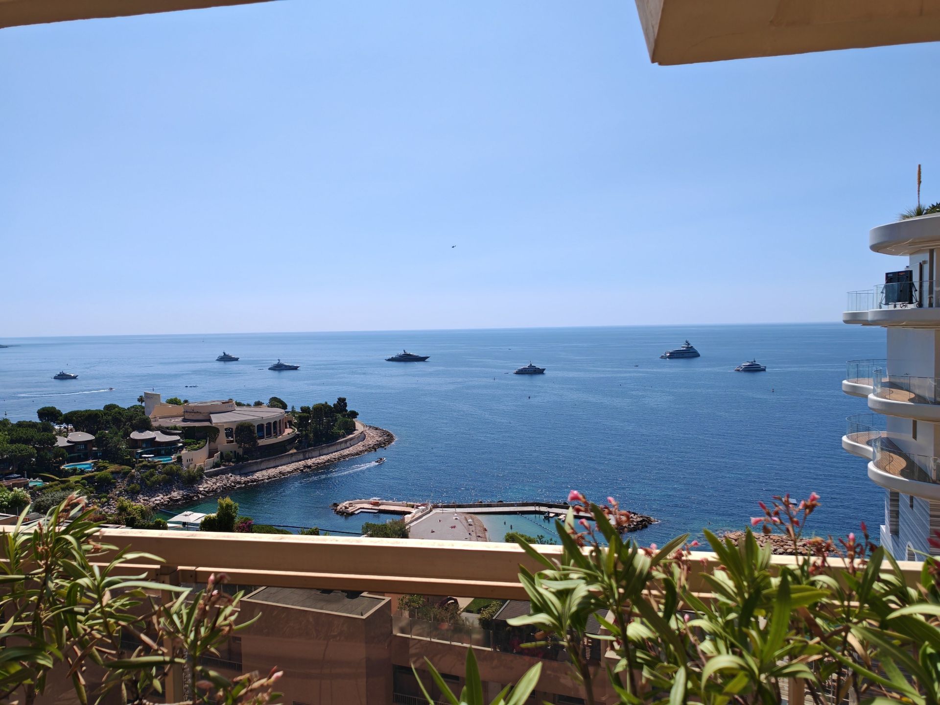 appartamento 7 Camere in vendita su MONACO (98000)