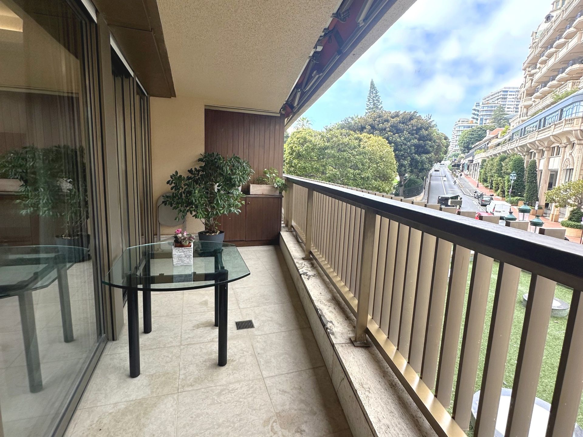 apartment 2 Rooms for sale on MONACO (98000)