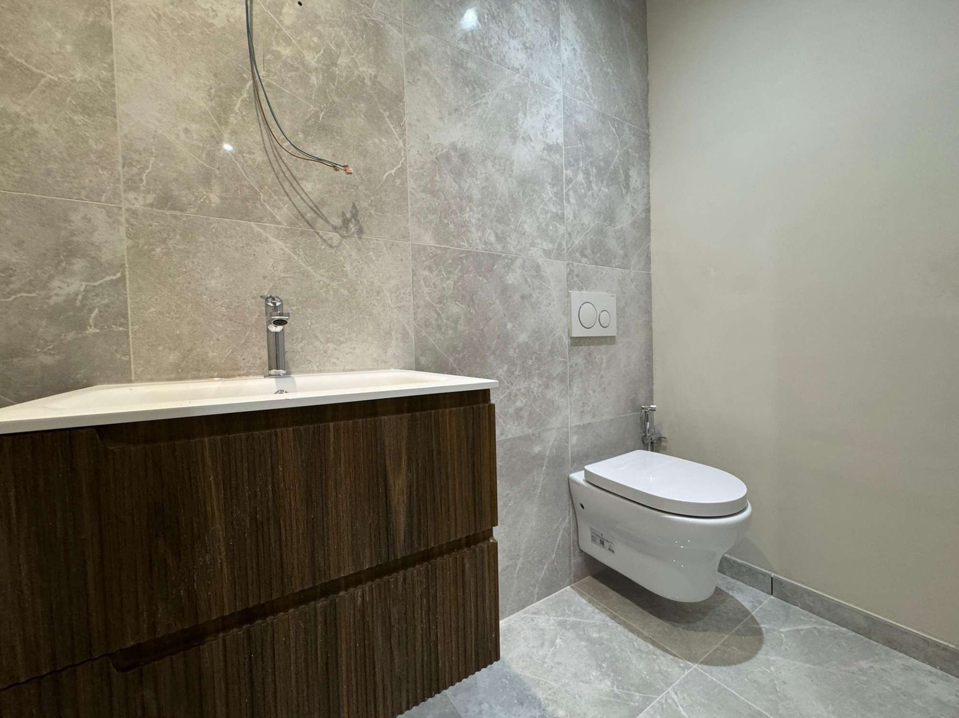 business premises for sale on MONACO (98000)