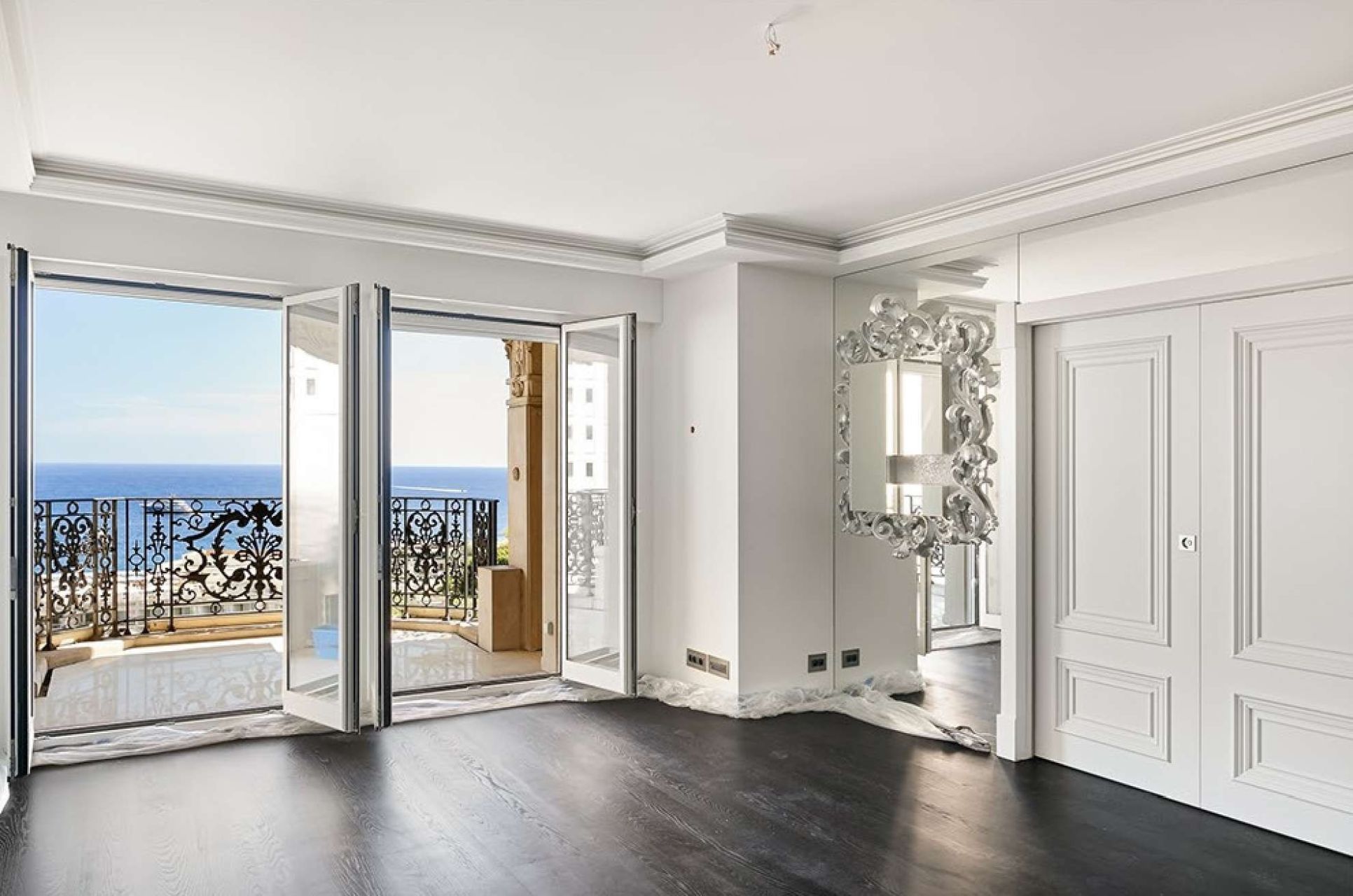 apartment 6 Rooms for rent on MONACO (98000)