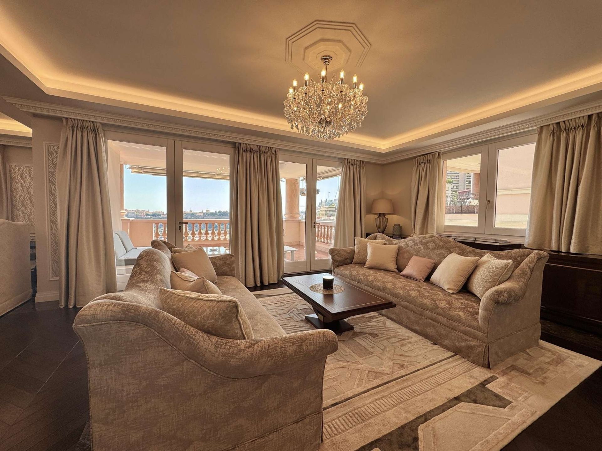 appartement 5 Pièces en vente sur MONACO (98000)