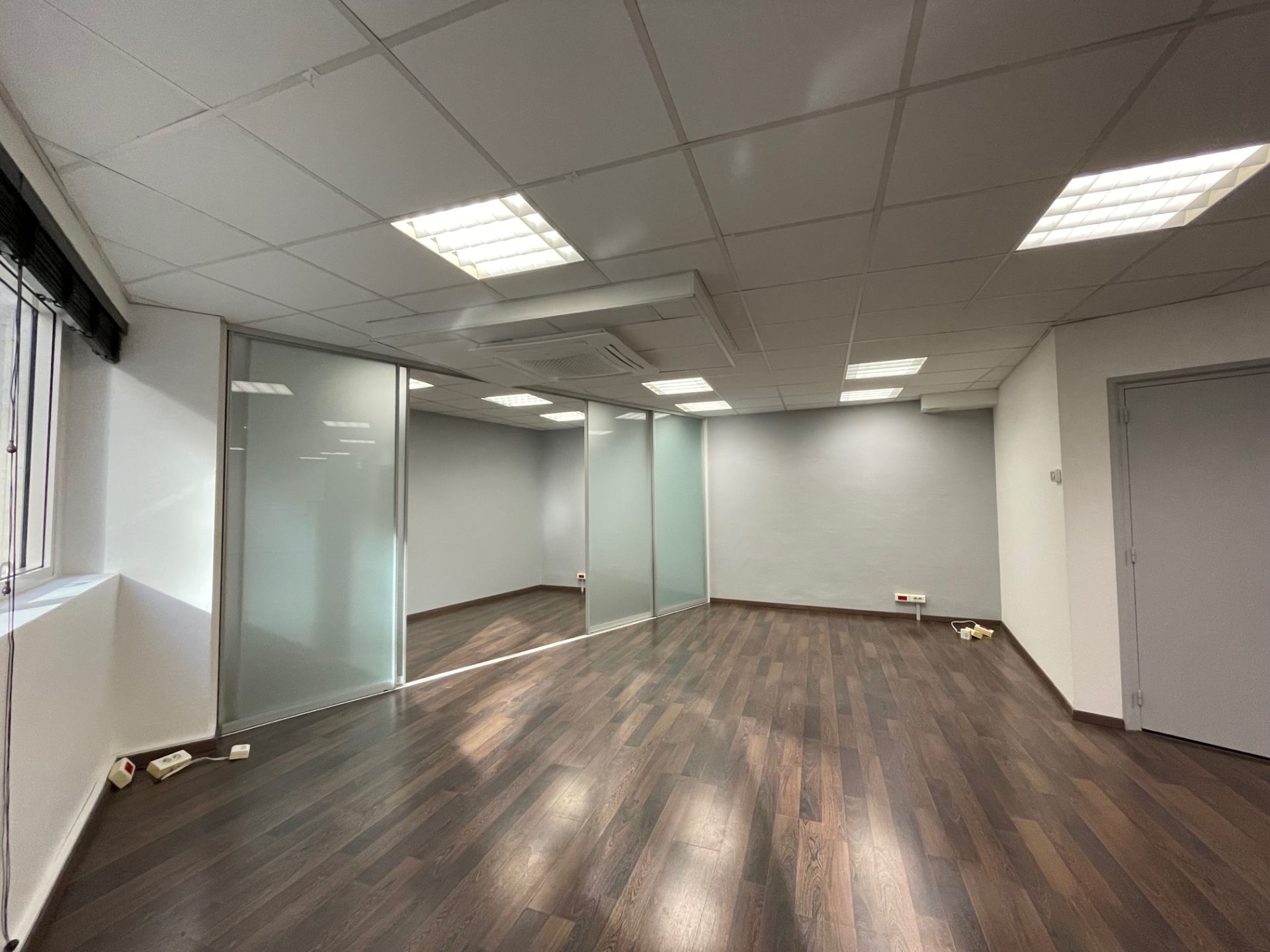 business premises for rent on MONACO (98000)