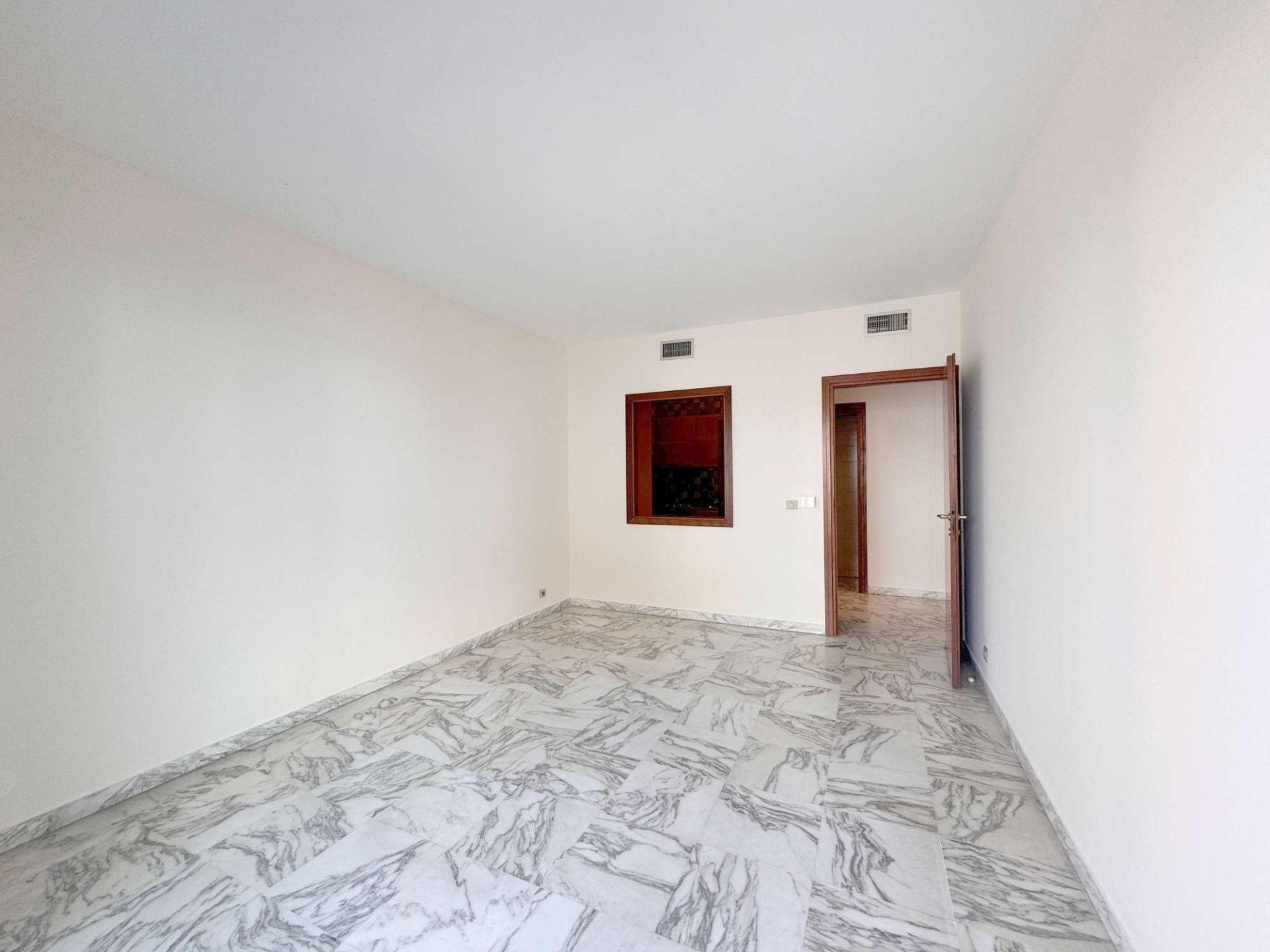 appartement 2 Pièces en location sur MONACO (98000)