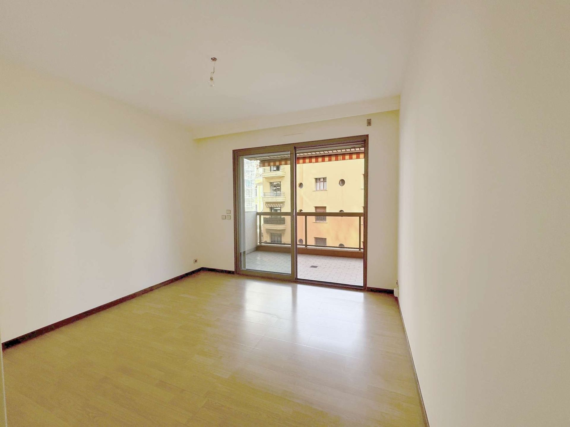 appartement 2 Pièces en location sur MONACO (98000)