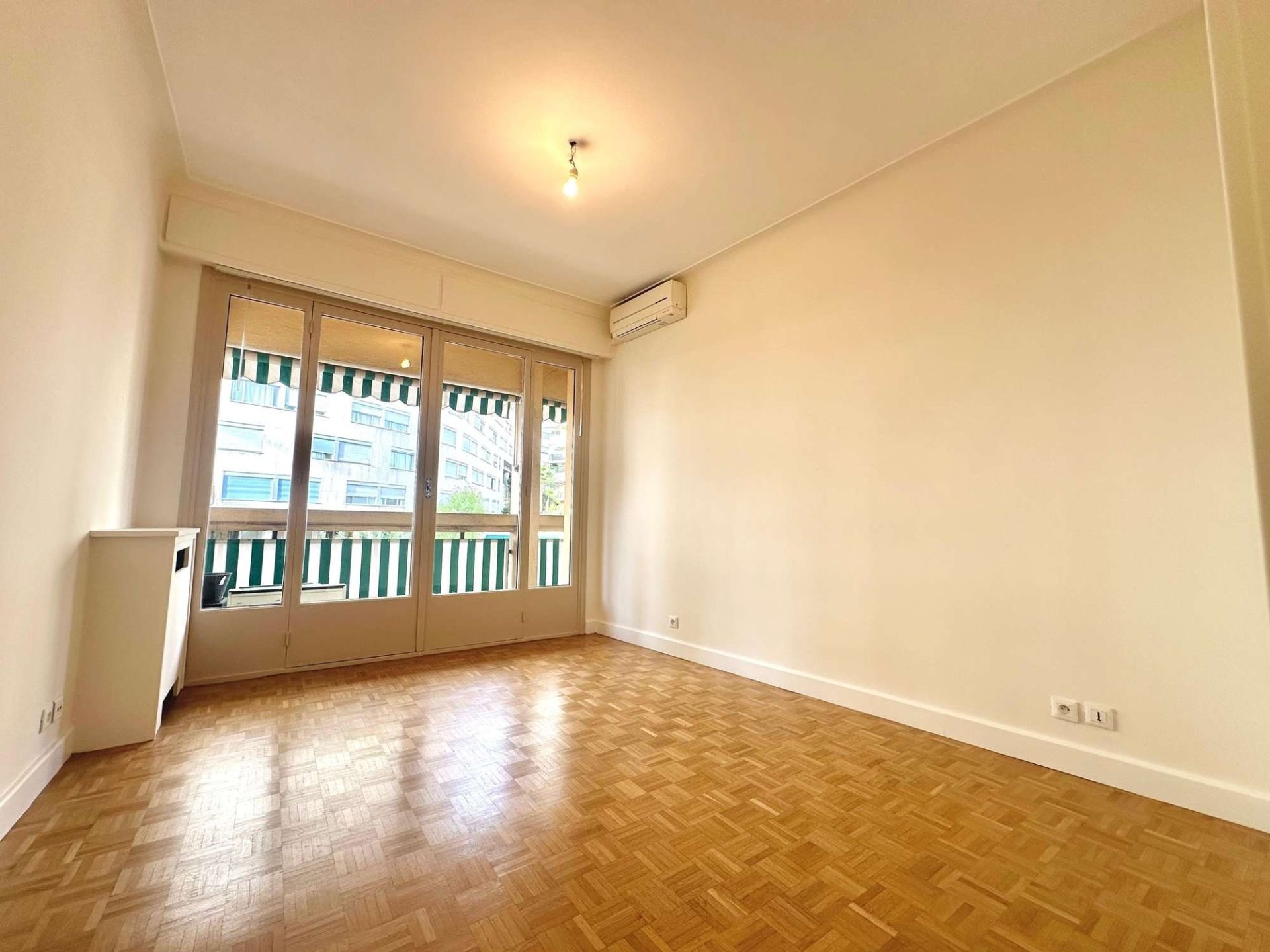 appartement 3 Pièces en vente sur MONACO (98000)