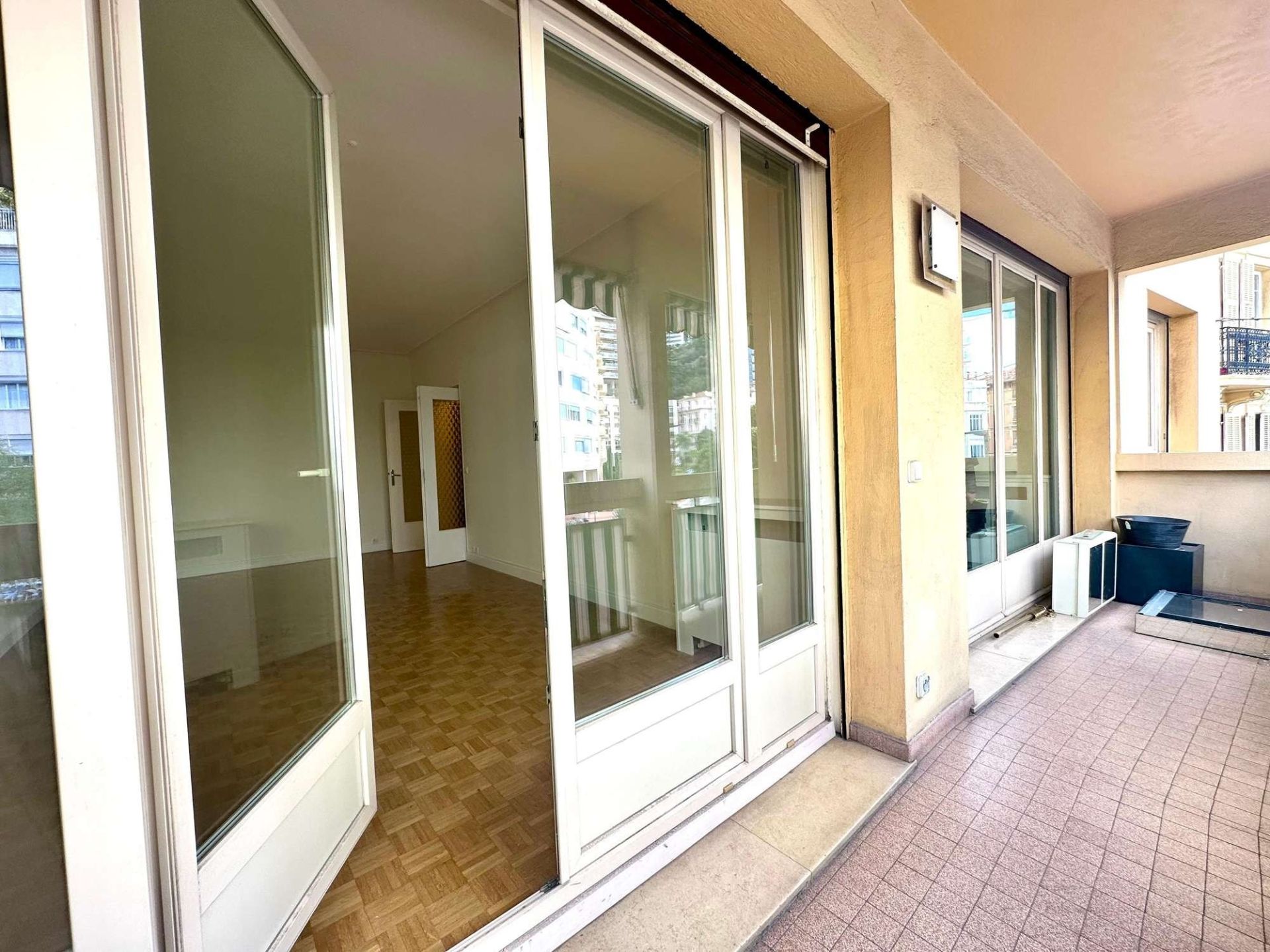 appartement 3 Pièces en vente sur MONACO (98000)