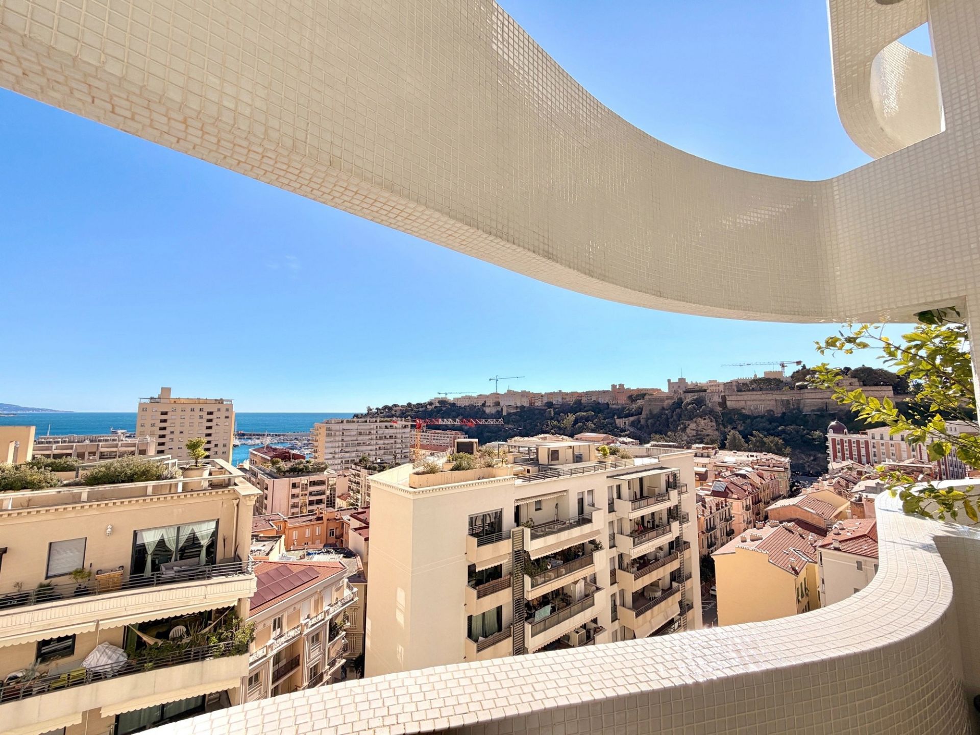 duplex 4 Pièces en vente sur MONACO (98000)