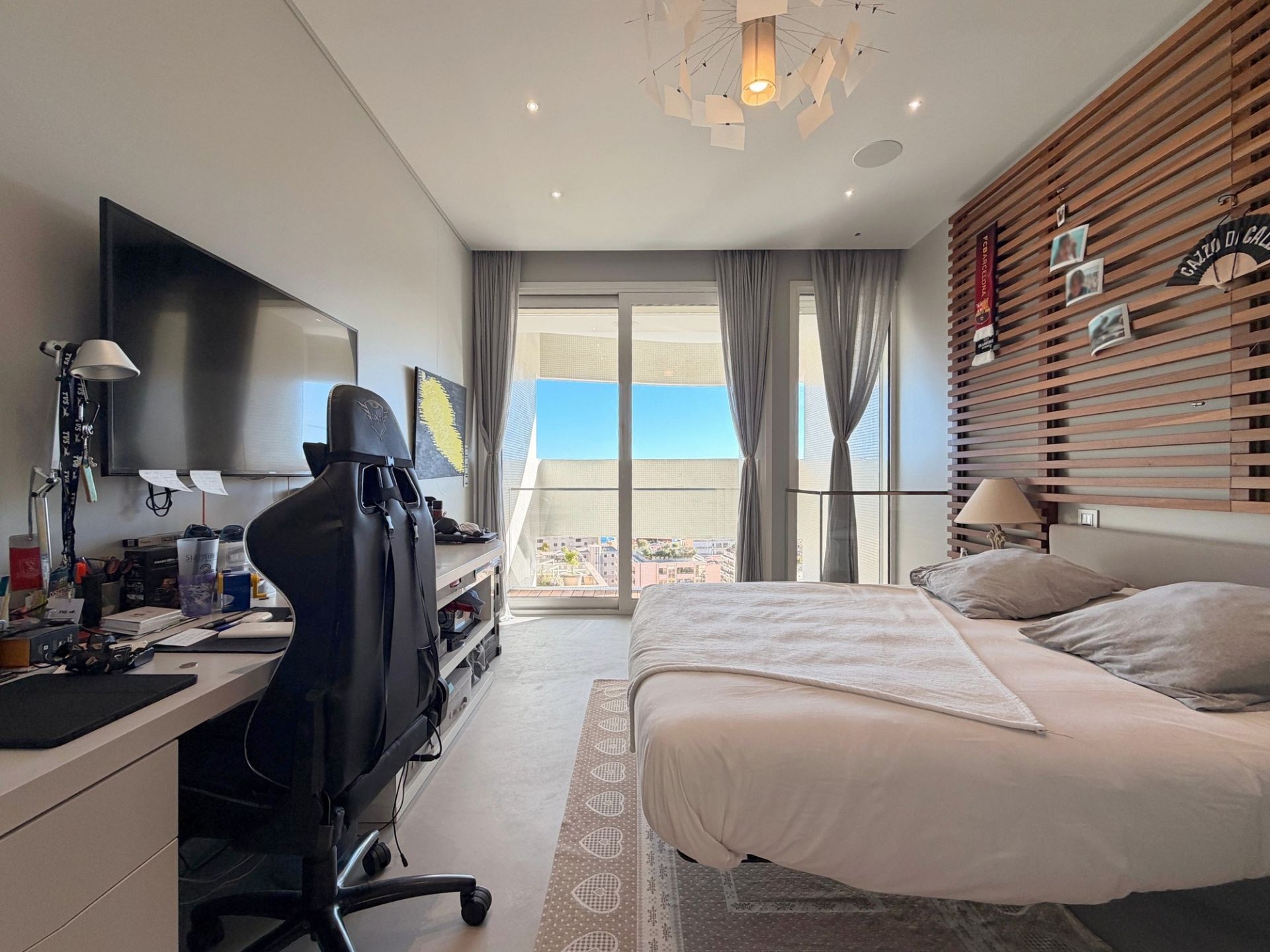 duplex 4 Rooms for sale on MONACO (98000)