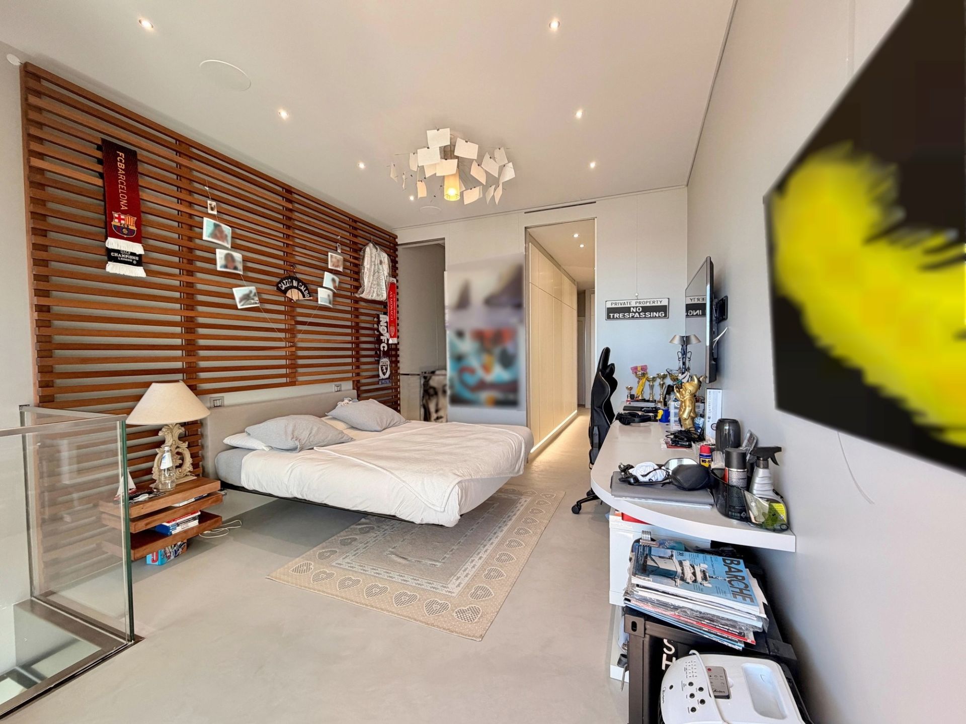 duplex 4 Rooms for sale on MONACO (98000)