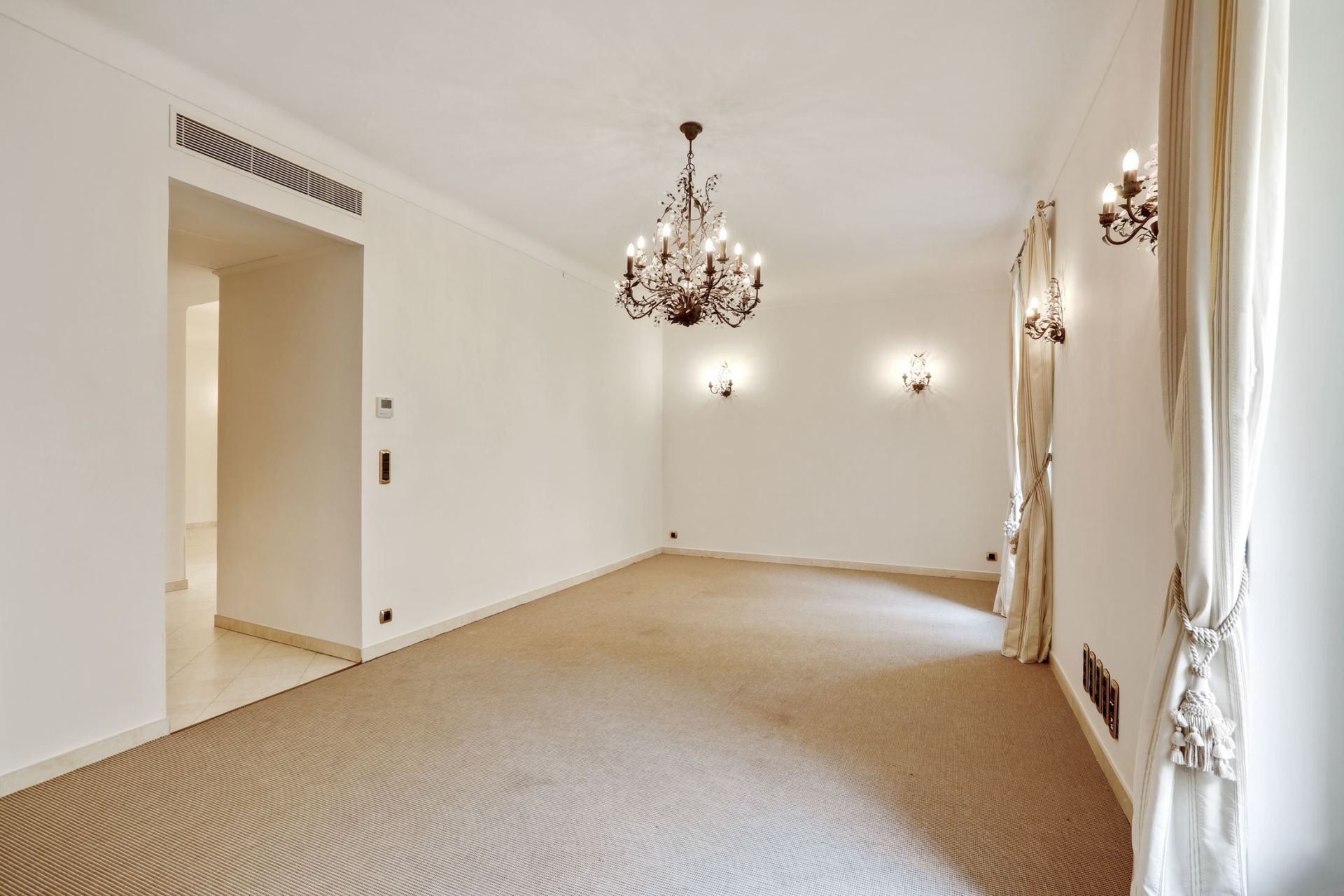 appartement 5 Pièces en location sur MONACO (98000)