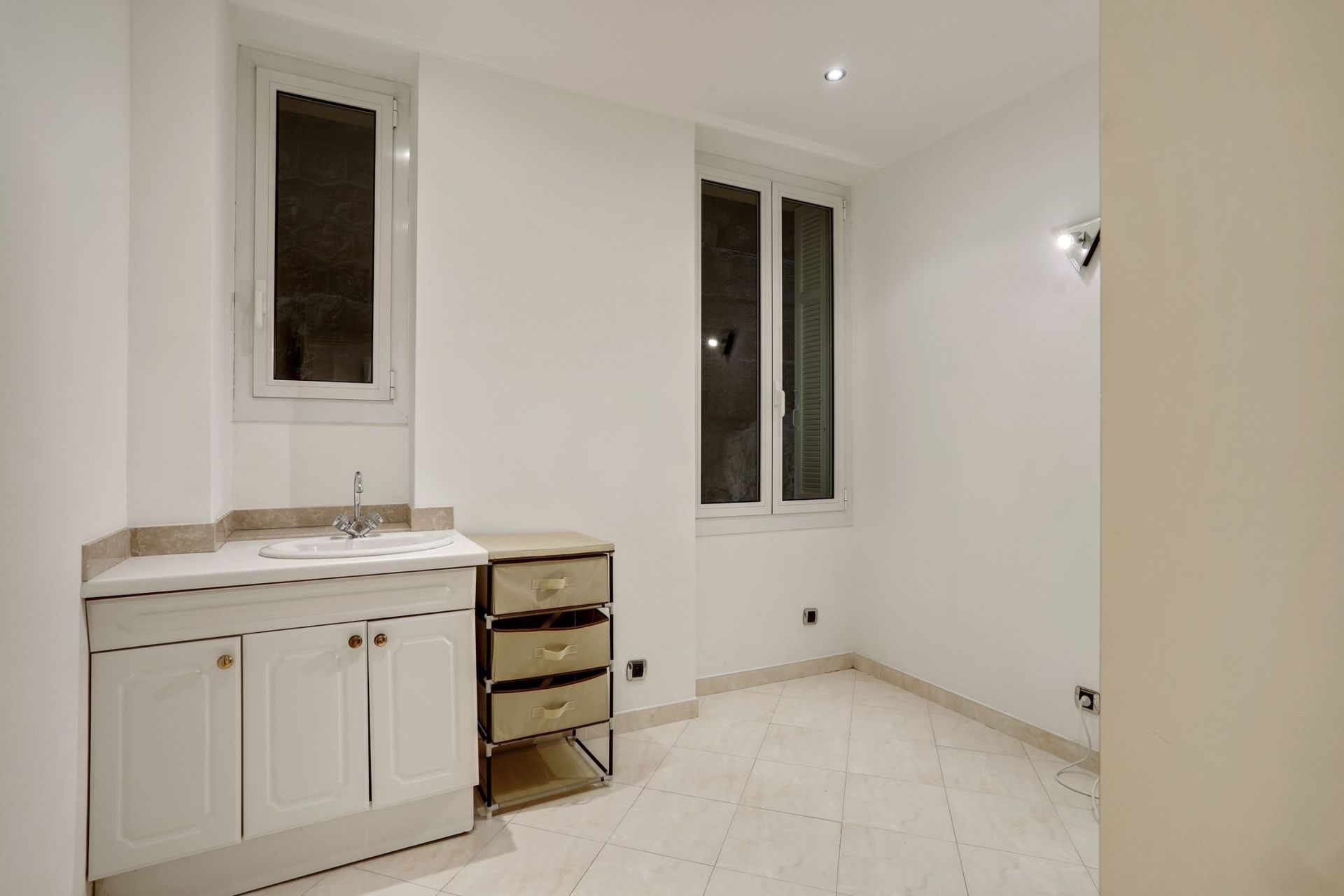 appartement 5 Pièces en location sur MONACO (98000)