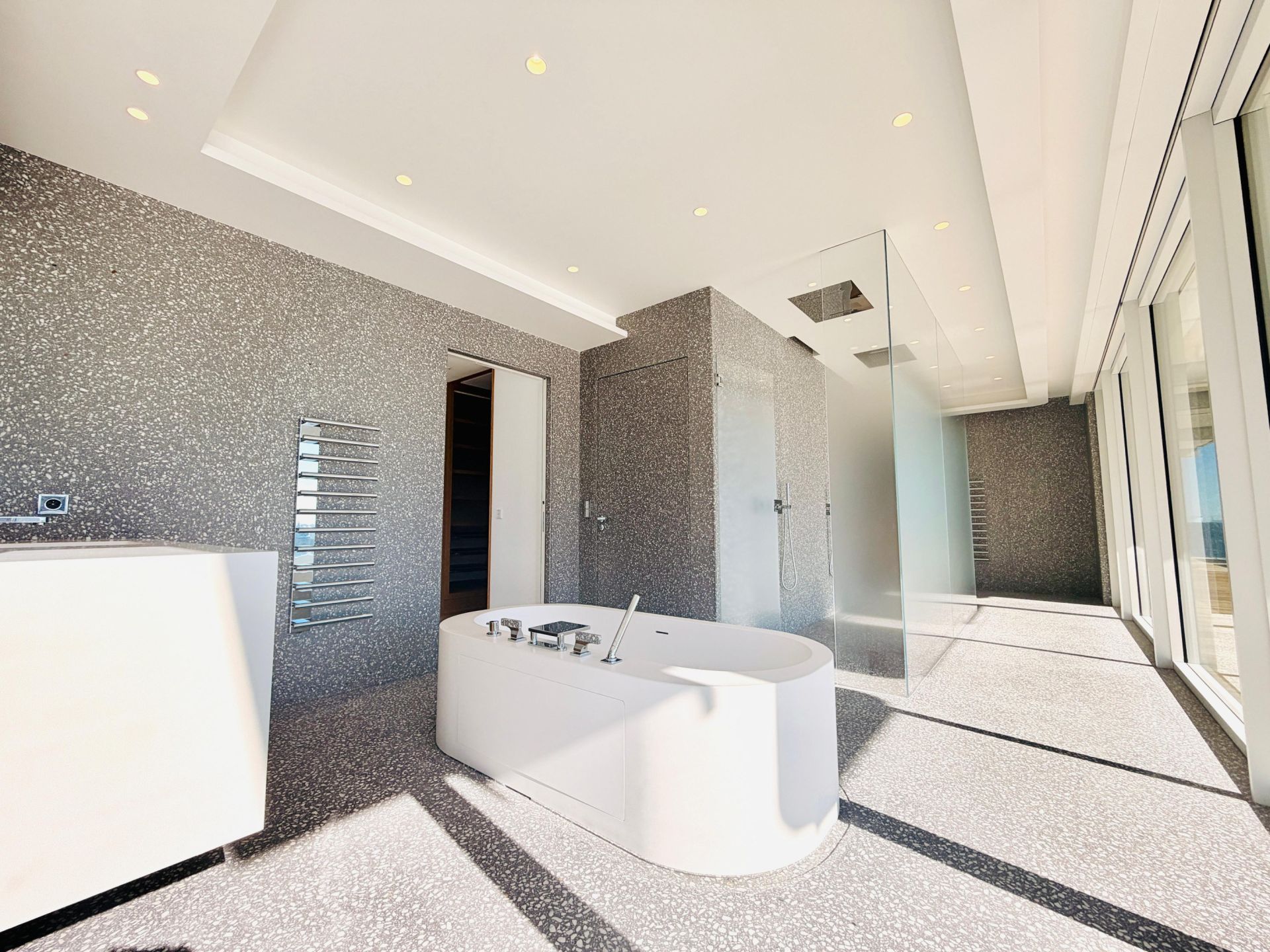 appartement 4 Pièces en vente sur MONACO (98000)