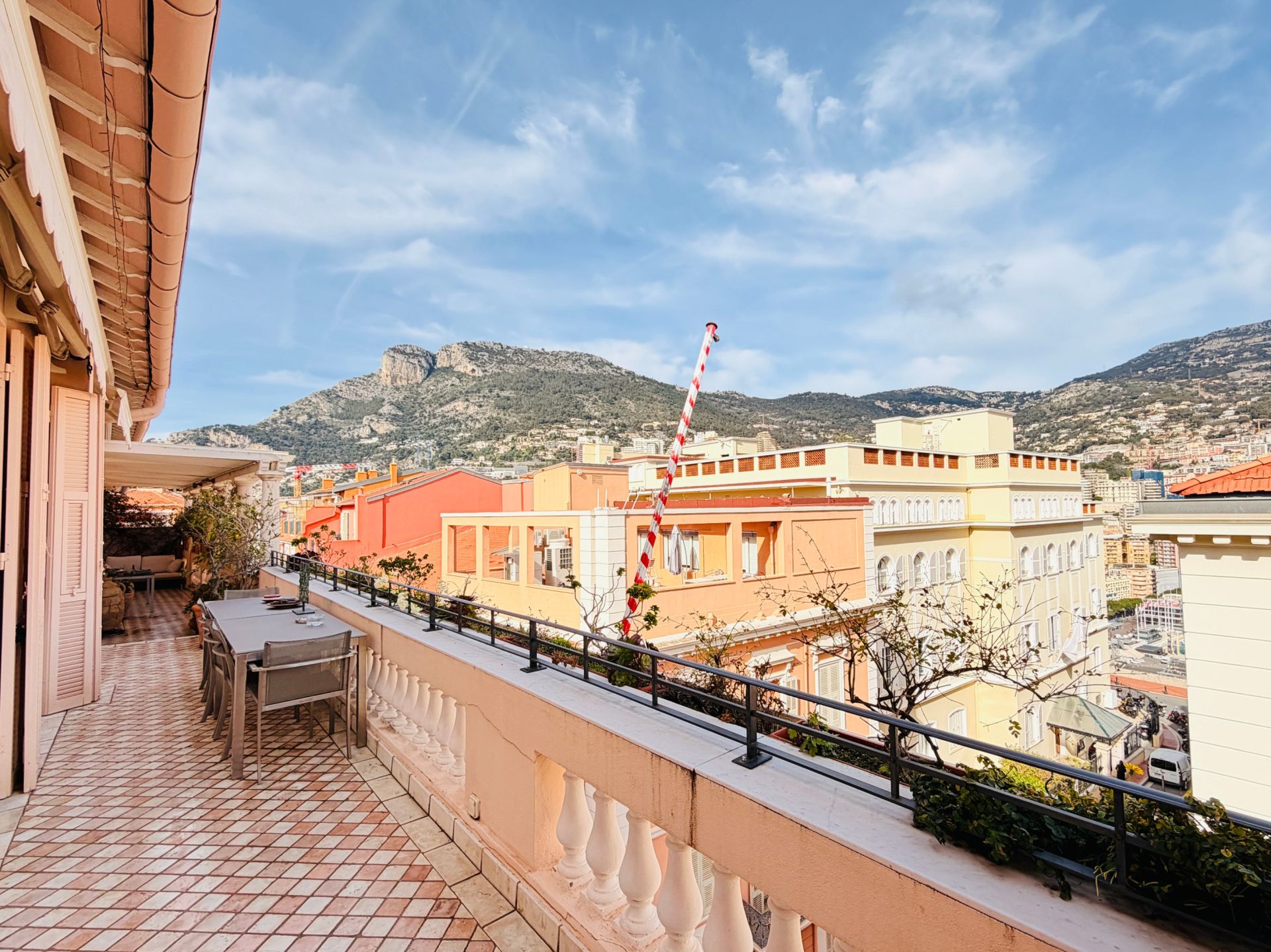 appartamento 6 Camere in vendita su MONACO (98000)