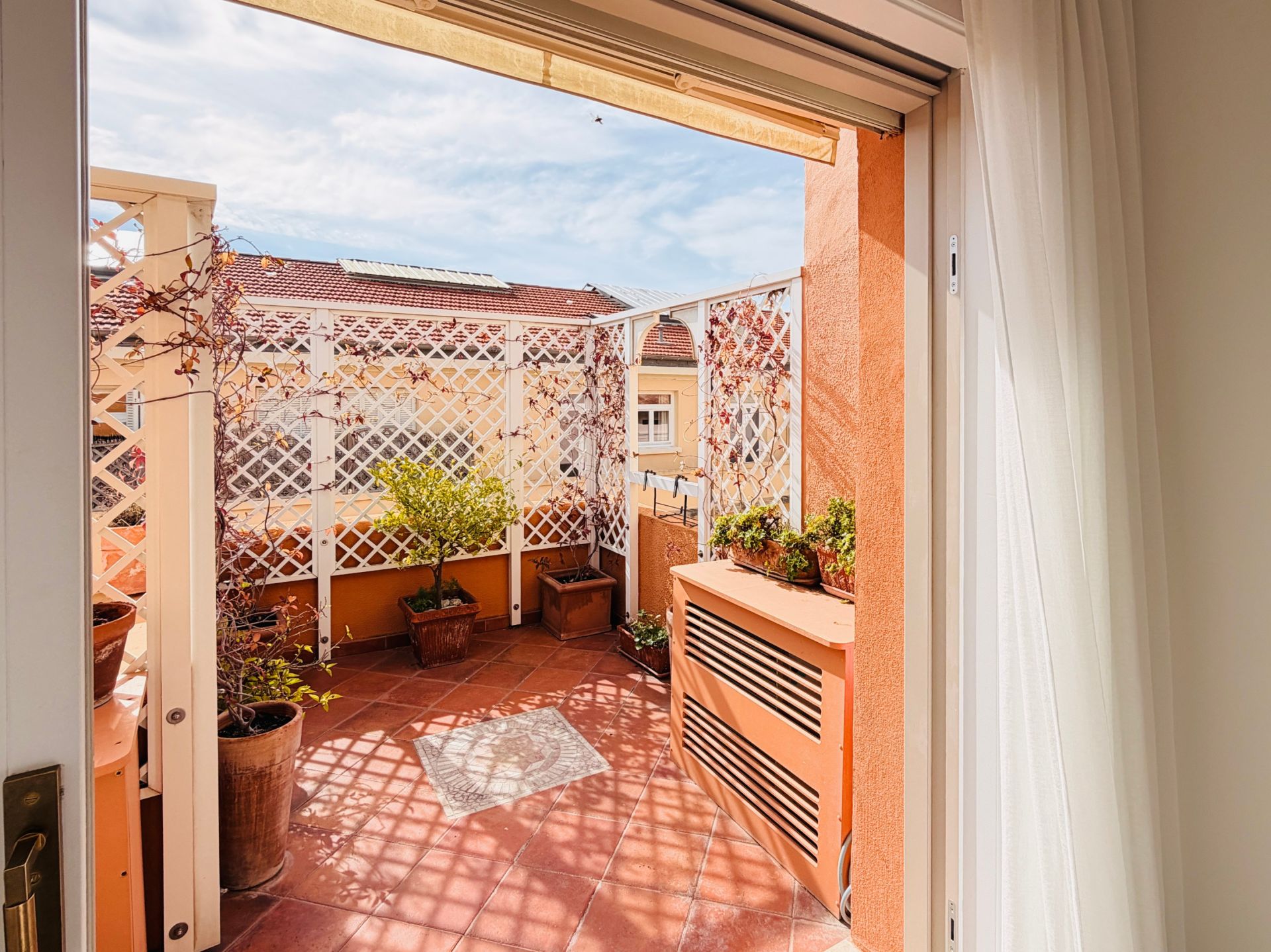 appartamento 6 Camere in vendita su MONACO (98000)