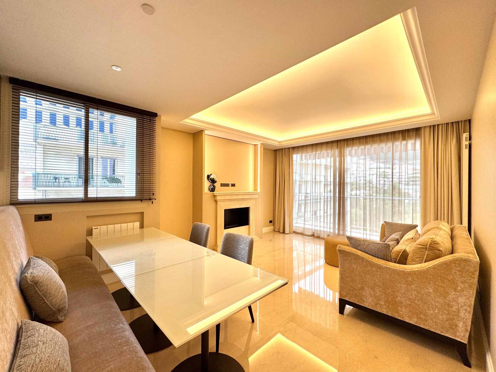 apartment 2 Rooms for rent on MONACO (98000)