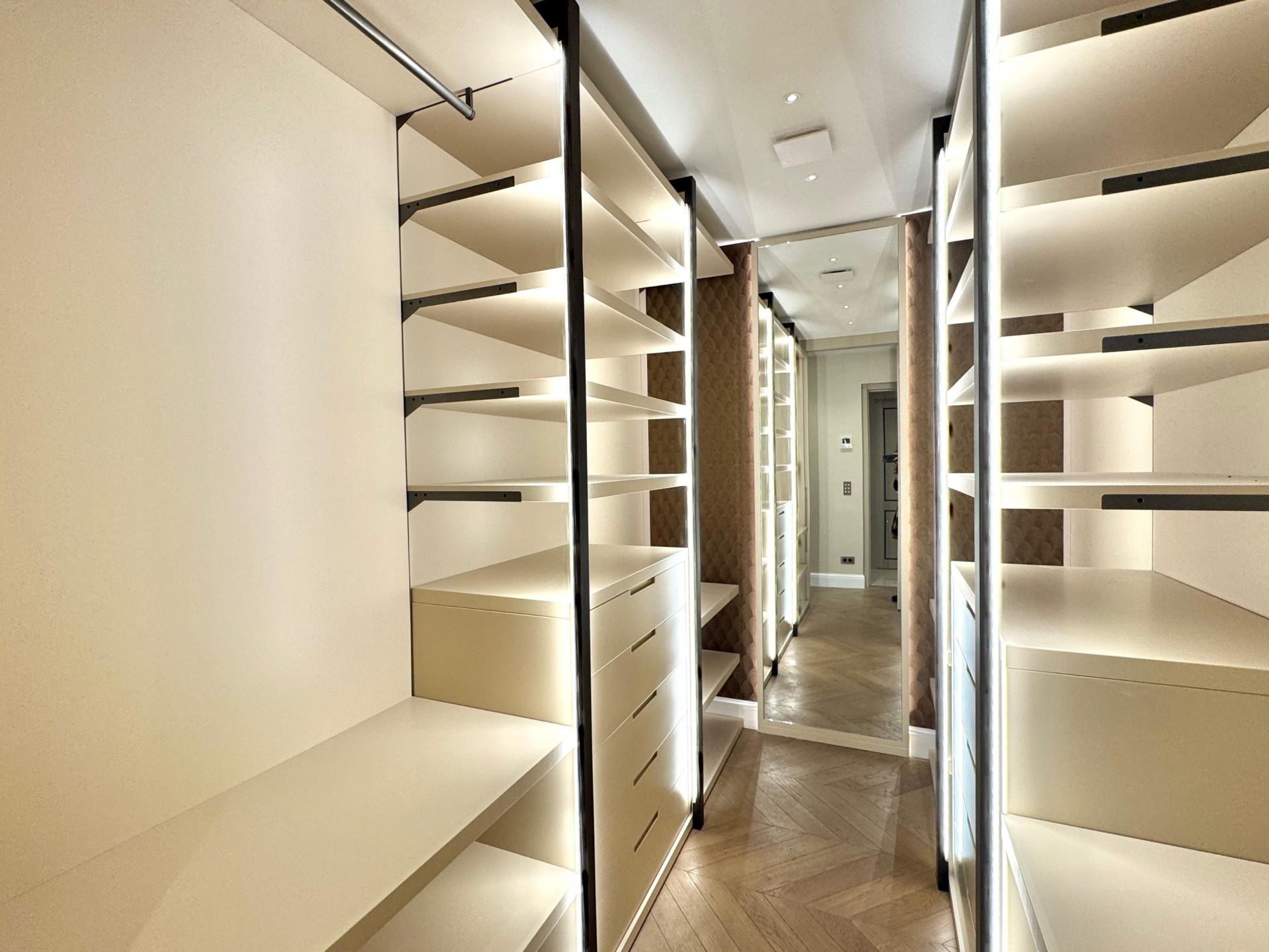 apartment 2 Rooms for rent on MONACO (98000)