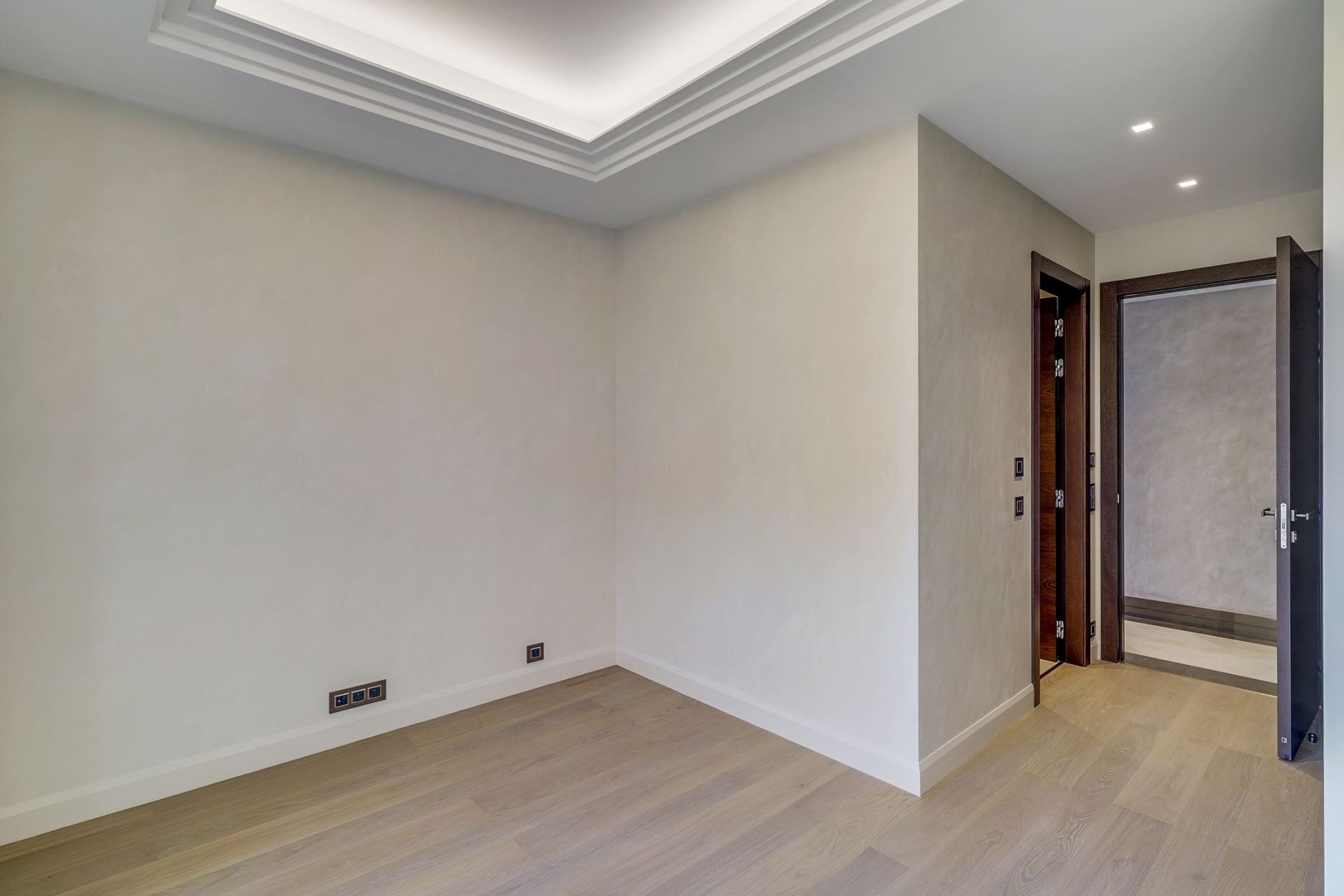 apartment 3 Rooms for rent on MONACO (98000)