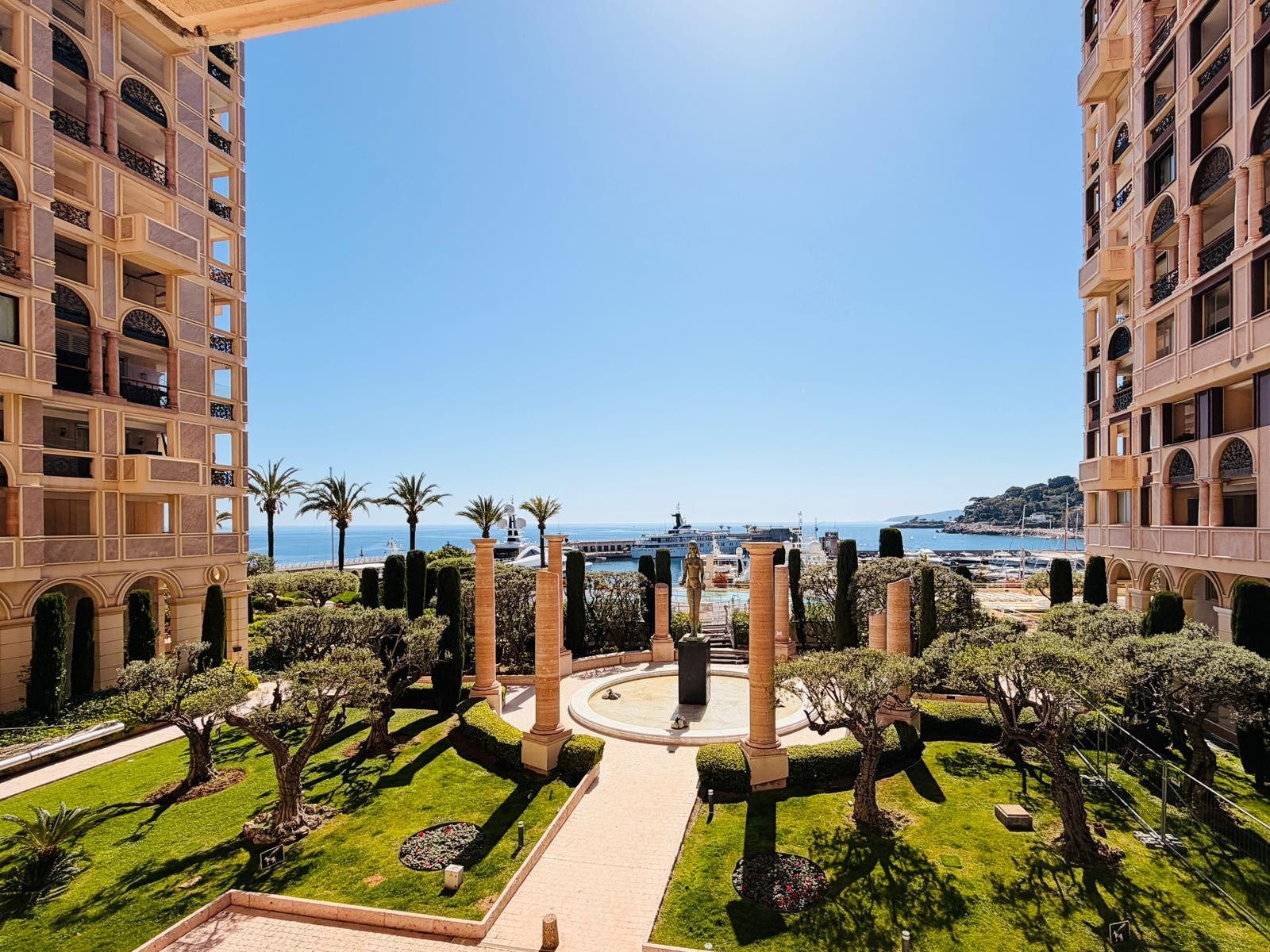 appartement 4 Pièces en vente sur MONACO (98000)
