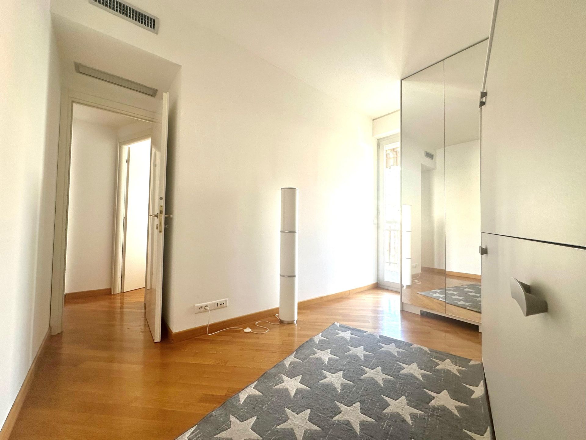 appartement 3 Pièces en location sur MONACO (98000)