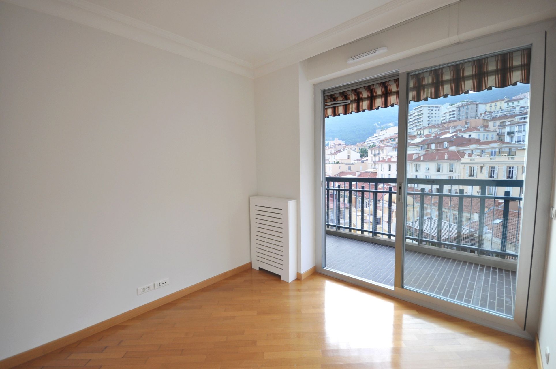 appartement 3 Pièces en location sur MONACO (98000)