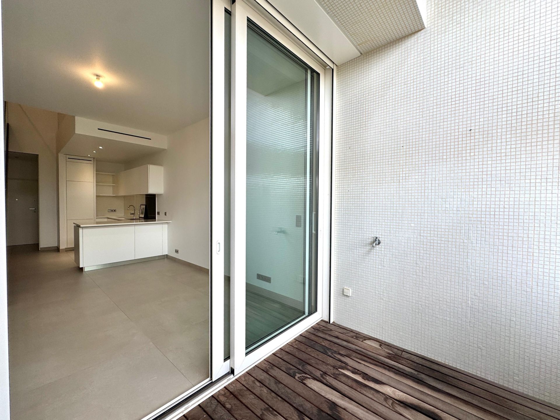 apartment 2 Rooms for rent on MONACO (98000)