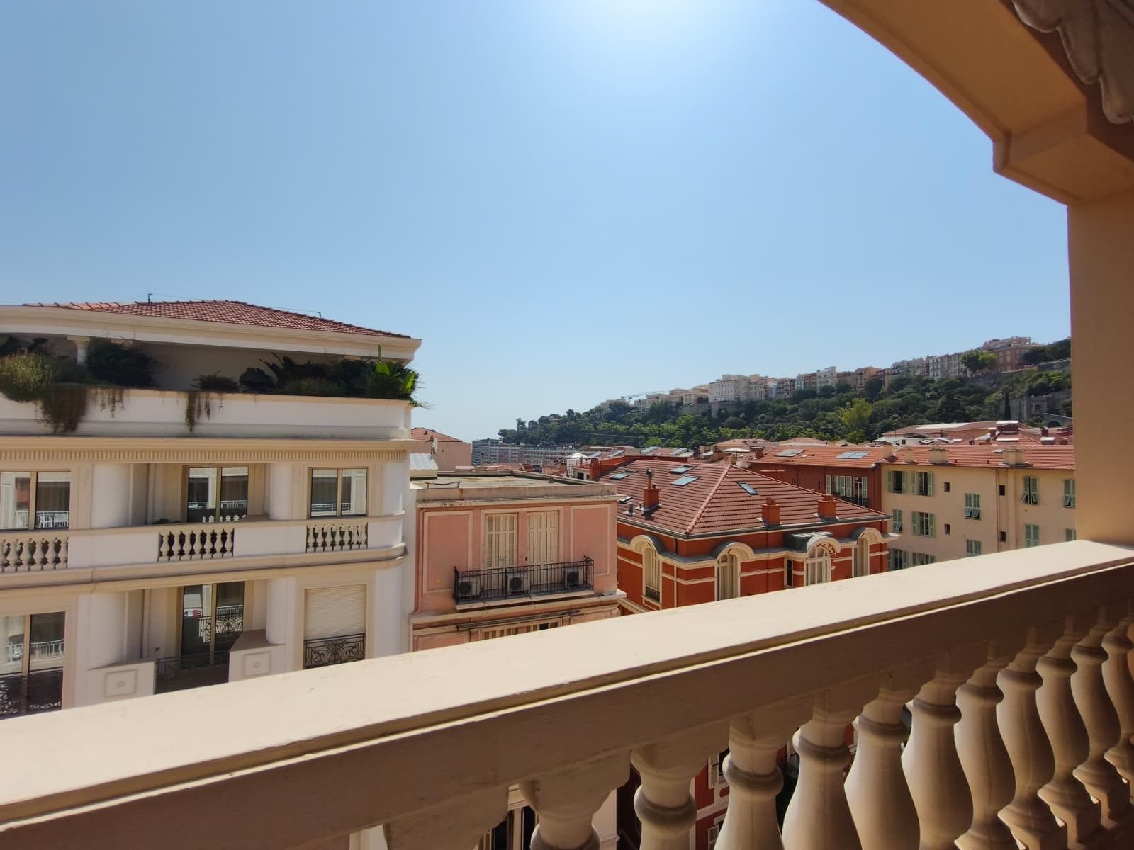 appartement 3 Pièces en location sur MONACO (98000)
