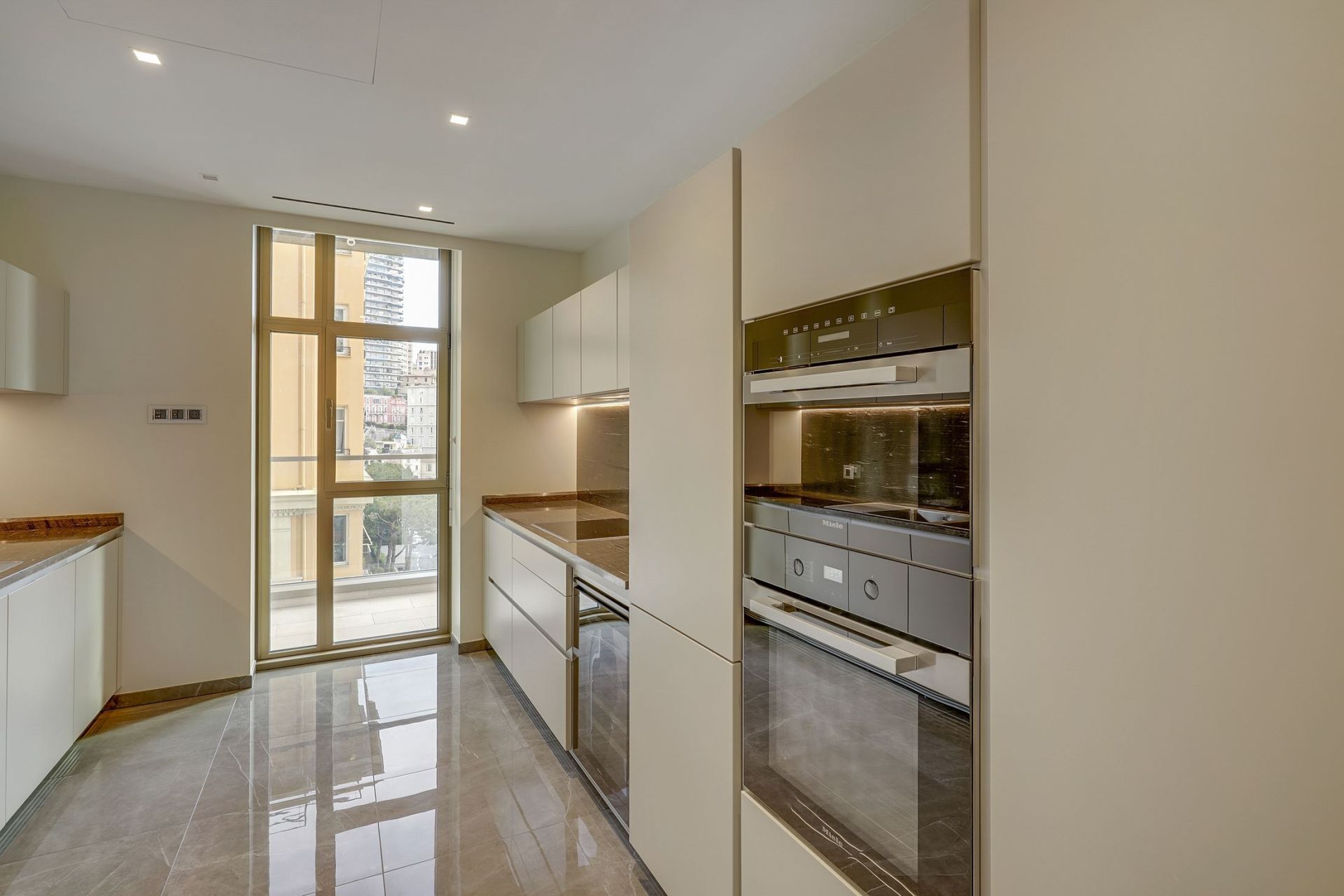 appartement 3 Pièces en location sur MONACO (98000)