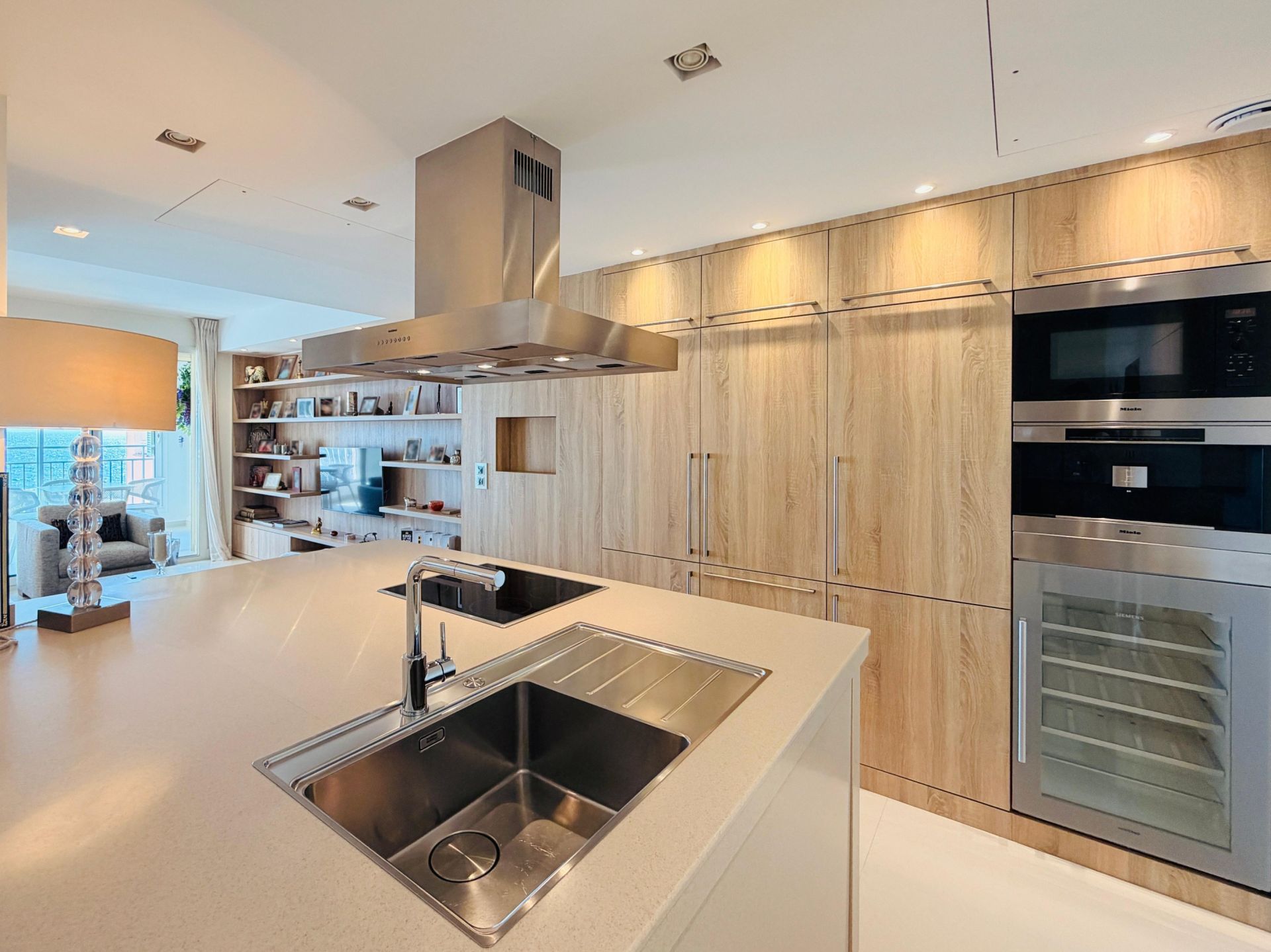 apartment 3 Rooms for rent on MONACO (98000)
