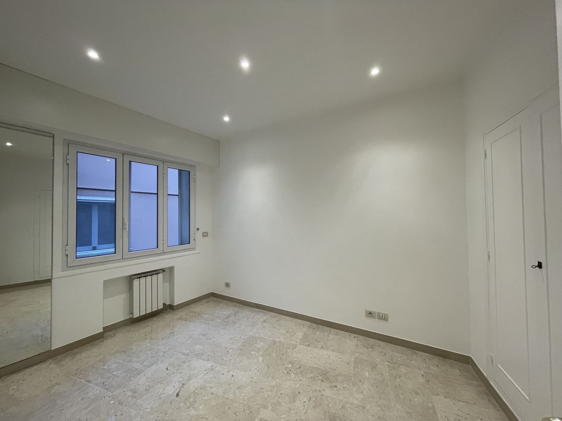 appartamento 5 Camere in affitto su MONACO (98000)