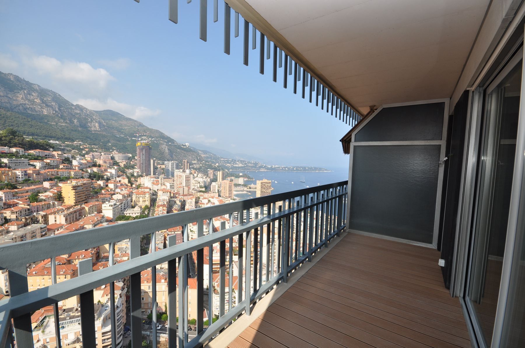 apartment 2 Rooms for rent on MONACO (98000)
