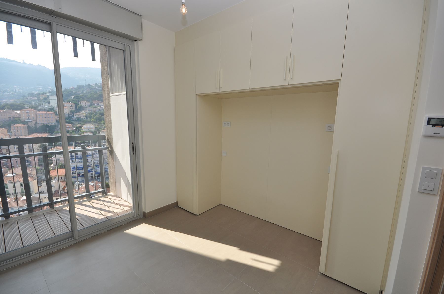 apartment 2 Rooms for rent on MONACO (98000)