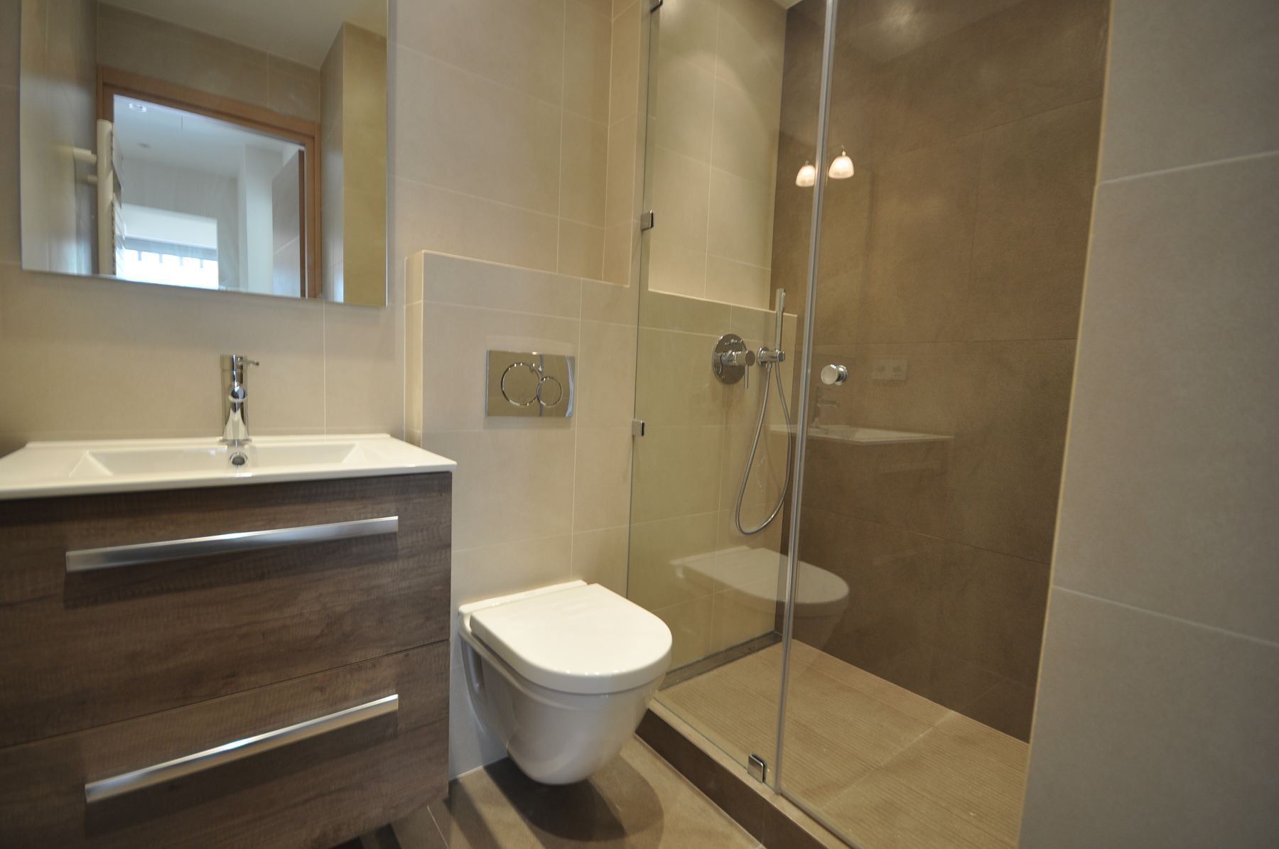 apartment 2 Rooms for rent on MONACO (98000)