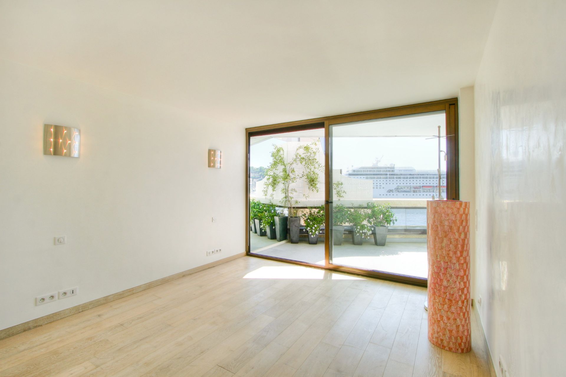 appartement 2 Pièces en vente sur MONACO (98000)